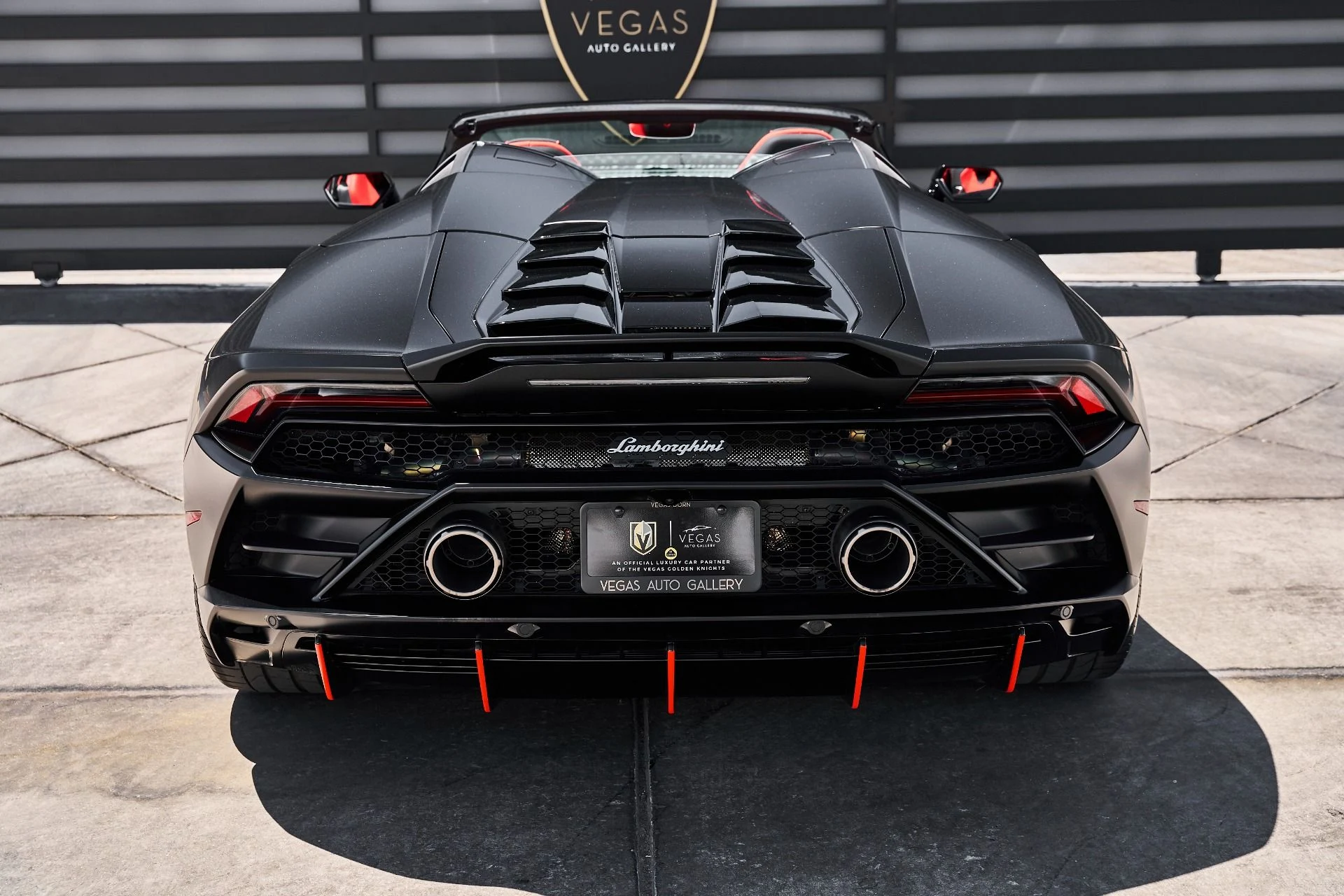 mph022_2149294406_Used_2024_Lamborghini_Huracan_EVO_Base_1778372635_b3923d5182
