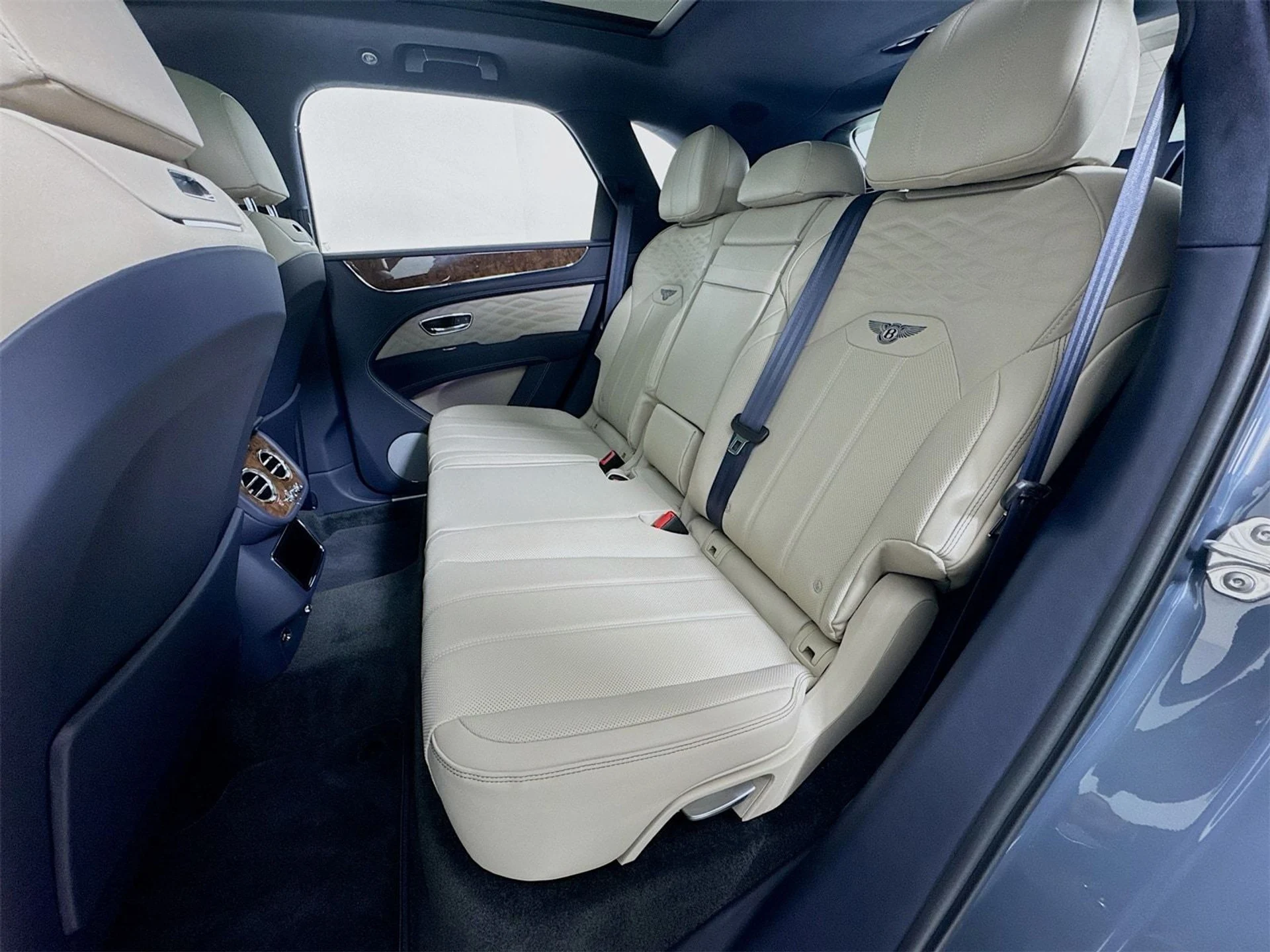 mph022_2151683740_4be294f4ffdfd5bd70f03694567a57e6x_bfab2e0c1d