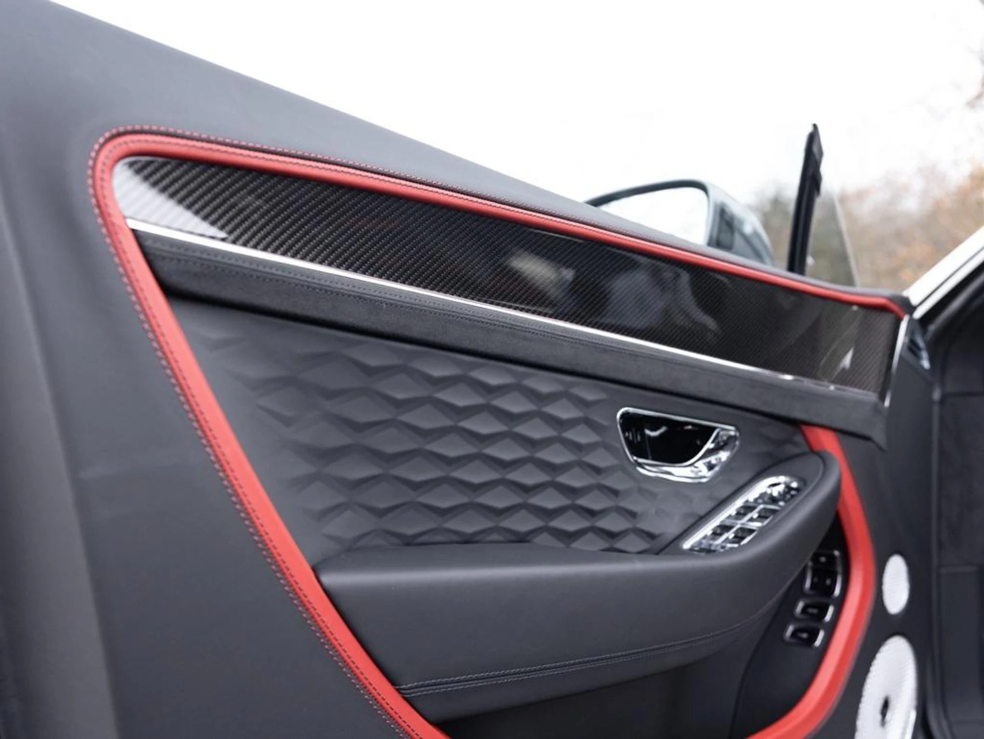 mph022_2153148084_403809828_67c233846b5617b02de63448_0ddf8ba517