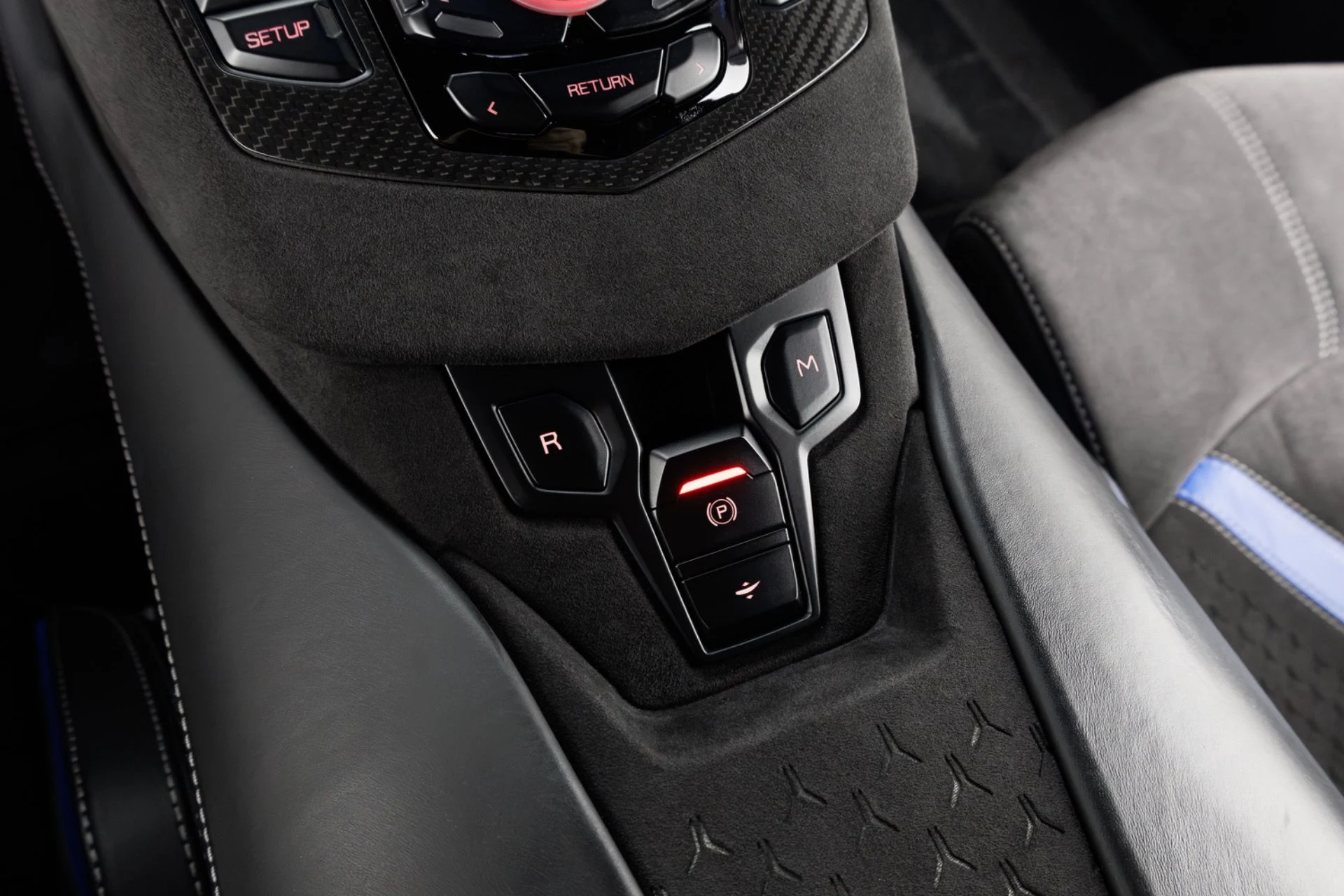 mph022_2155983197_Used_2022_Lamborghini_Aventador_LP_780_4_Ultimae_Roadster_1793224005_1774c9f3b3