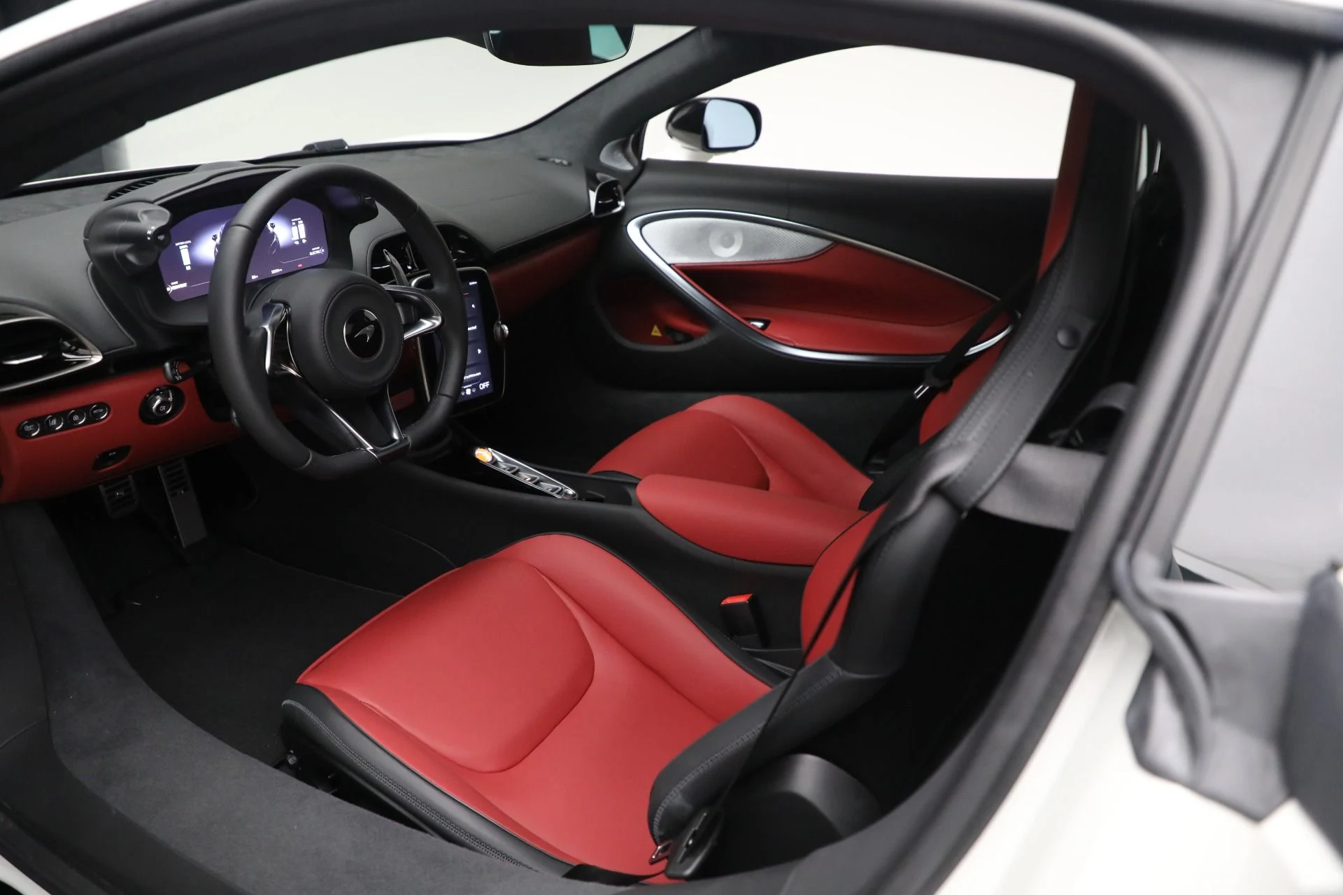 mph022_215855660_New_2026_Mc_Laren_Artura_Tech_Lux_eed1785b8b