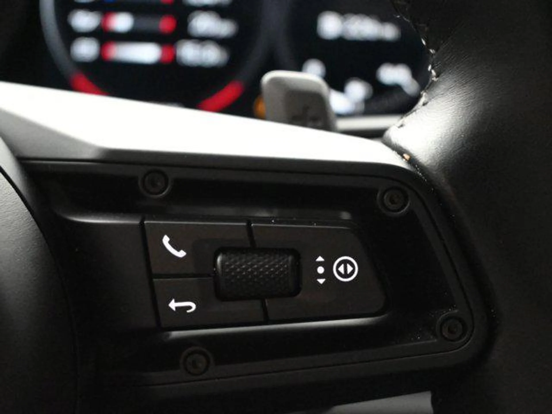 mph022_2160716146_Bv85ndo_QT_Dw46a6_TJ_51m7_TW_u_I_566475c5d2