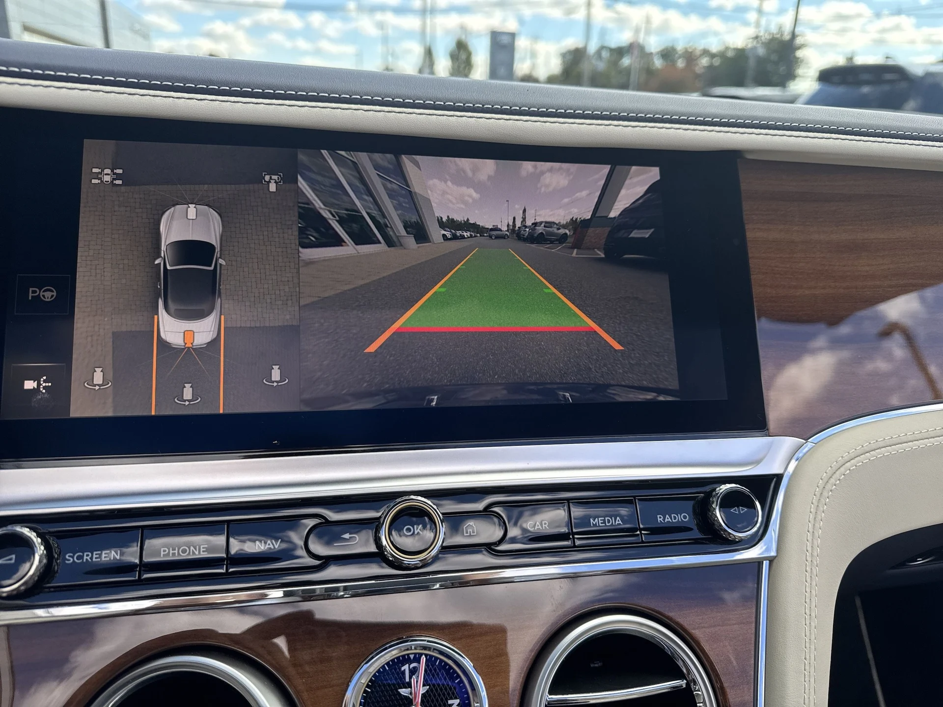 mph022_2161318700_4cee3f3c6819ecf7492dc5dd93aa7315x_7e7791a873