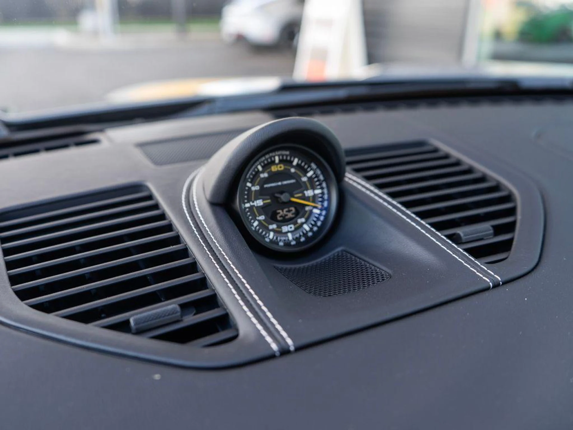 mph022_2171631369_55_Kho8yjko_Uo0_We_N_q_OX_Frqdan_I_28e43d57b9