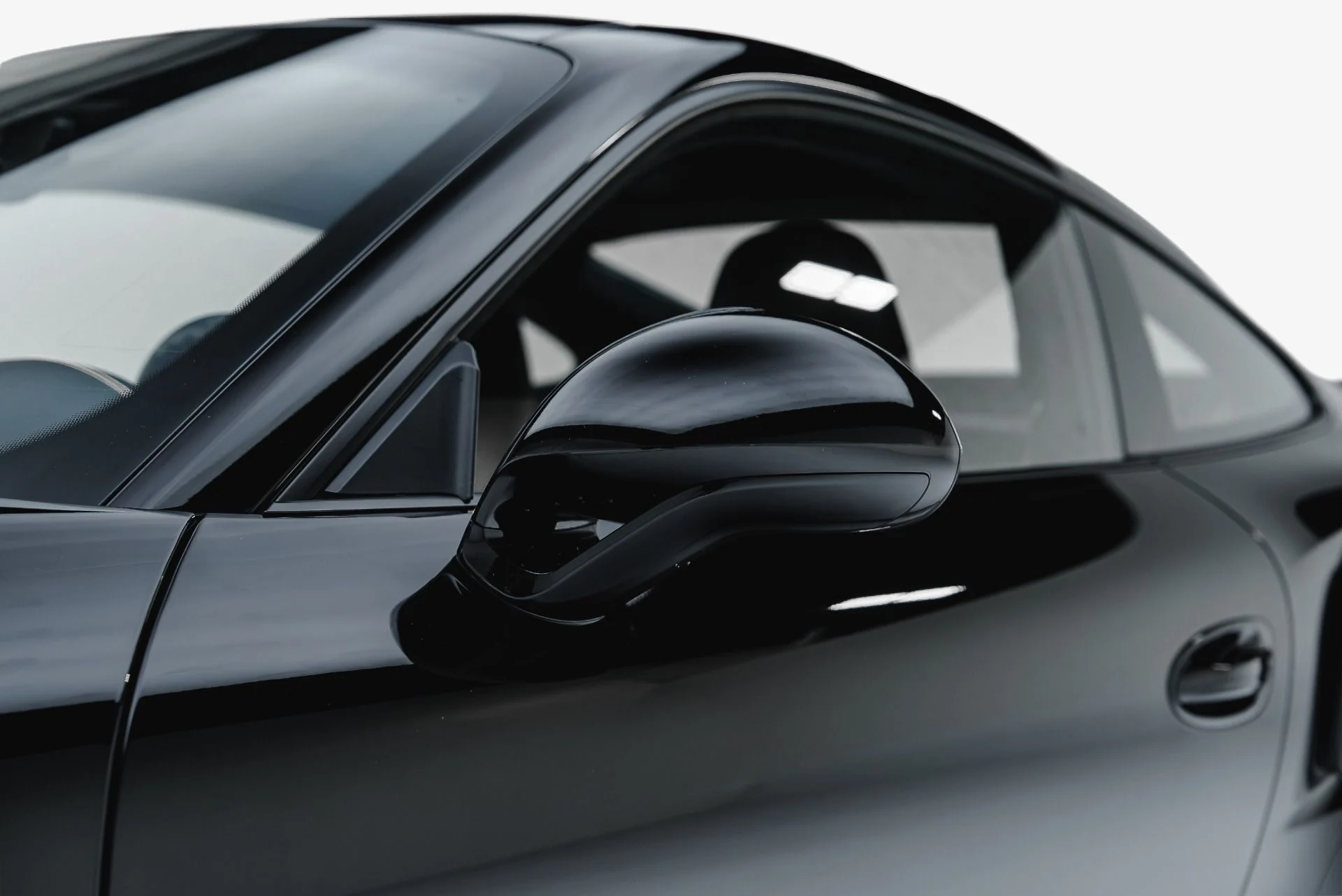 mph022_2175321328_Used_2014_Porsche_911_Turbo_S_1791845076_5444fd7619