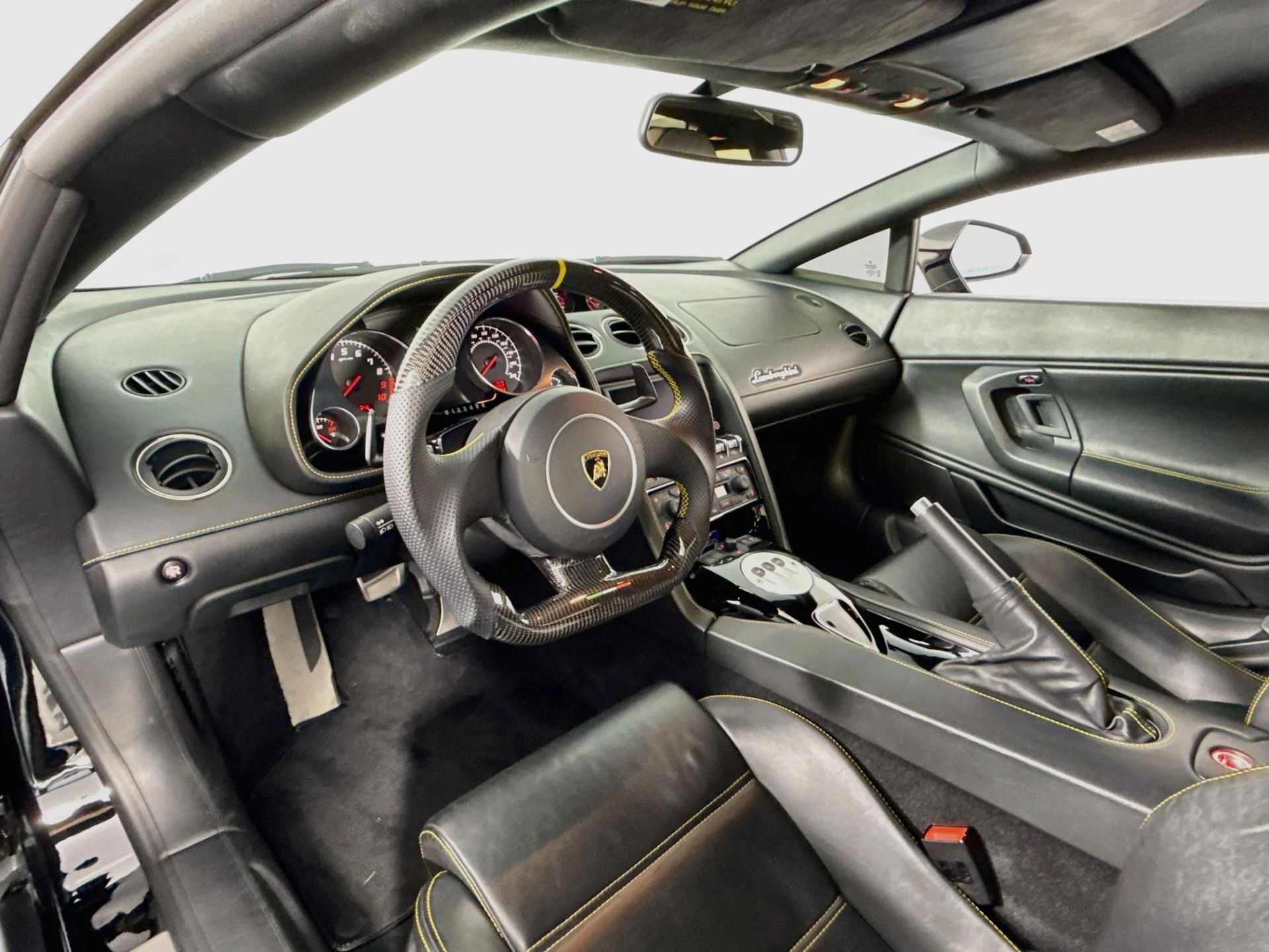 mph022_2193112608_Used_2013_Lamborghini_Gallardo_LP_560_4_Coupe_1786409237_88f2e67784