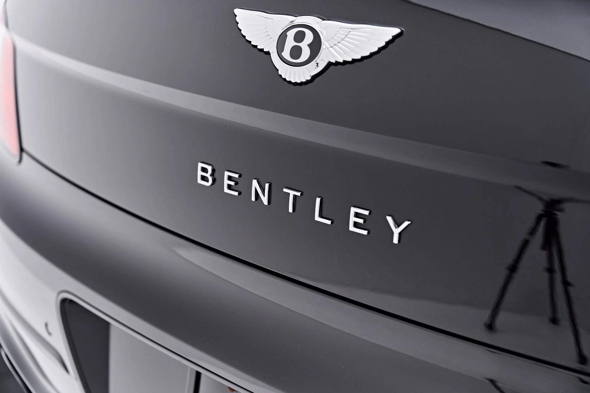 mph022_2195754142_Used_2023_Bentley_Flying_Spur_V8_1789628060_e38ab1860f