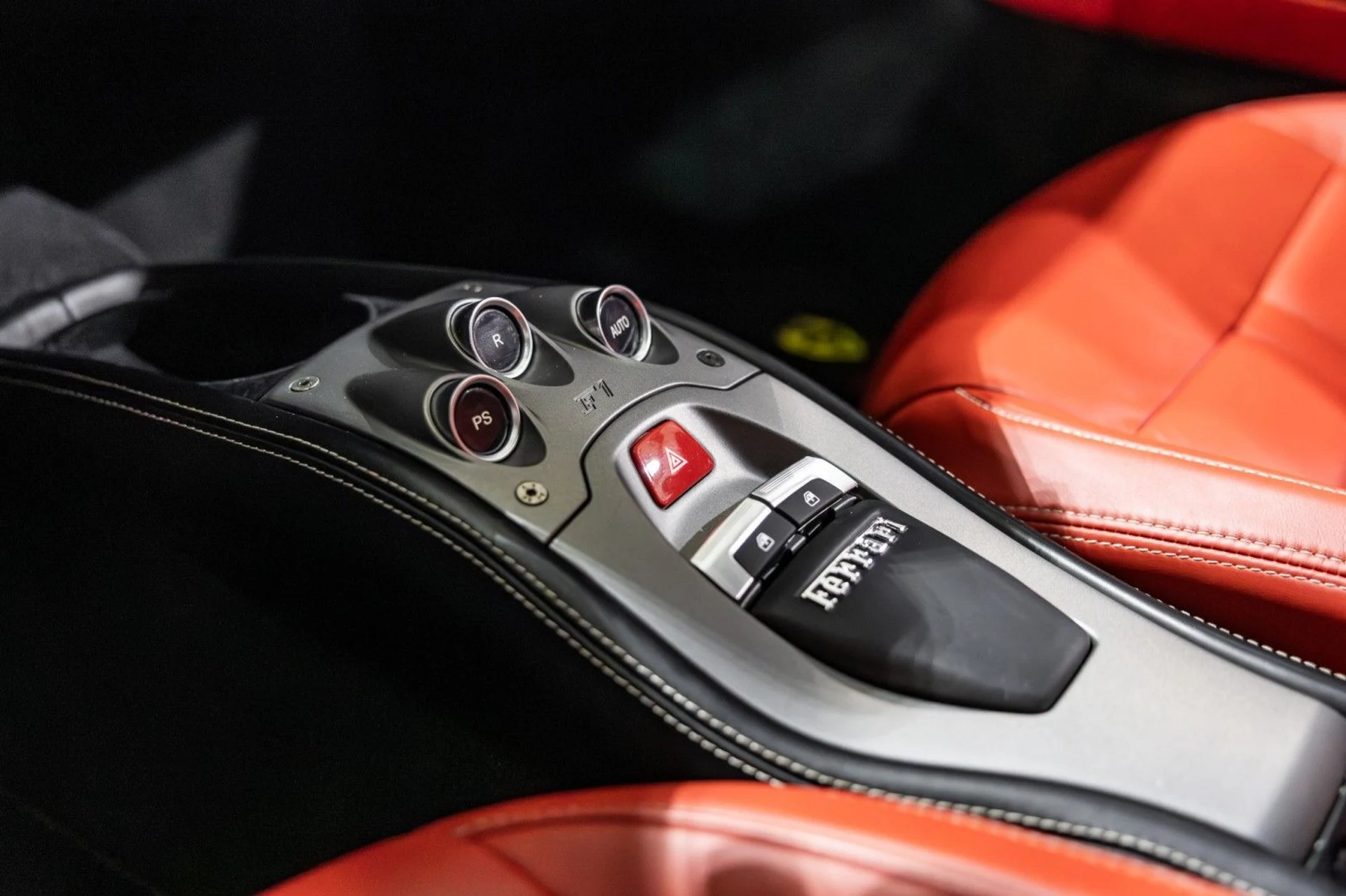 mph022_2199398320_t_Q_66e949dc37