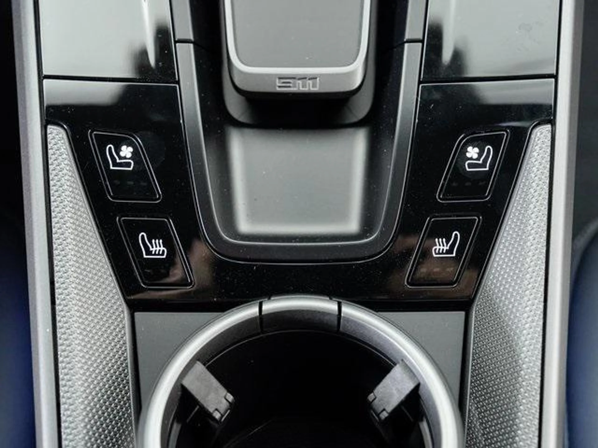 mph022_2210214259_u7sc3_IY_Imog2pxj_UVHR_Sw_ZGJVDE_d524a858d3