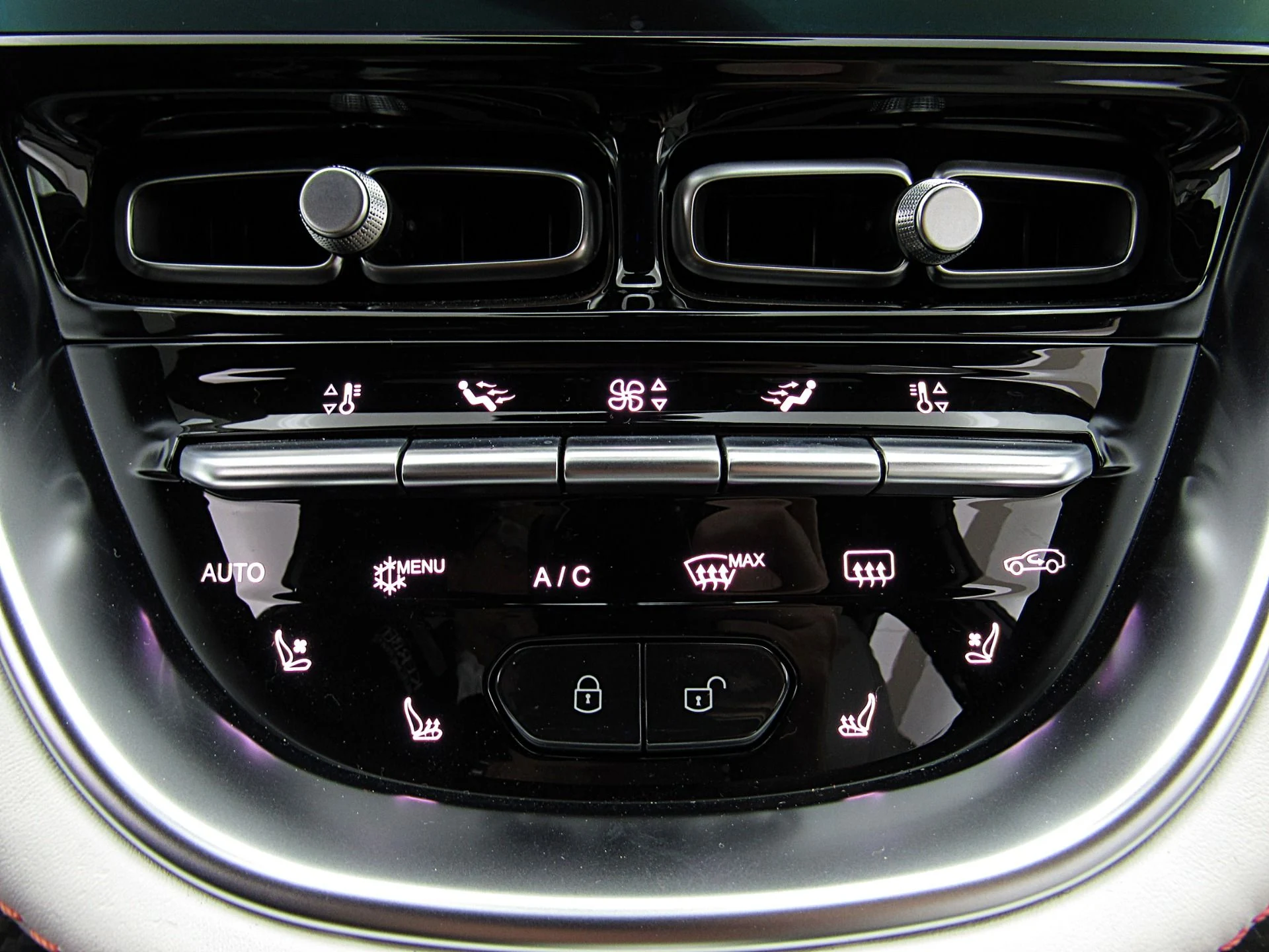 mph022_2212184859_Used_2023_Aston_Martin_DBX_707_f9c8f8c2e3
