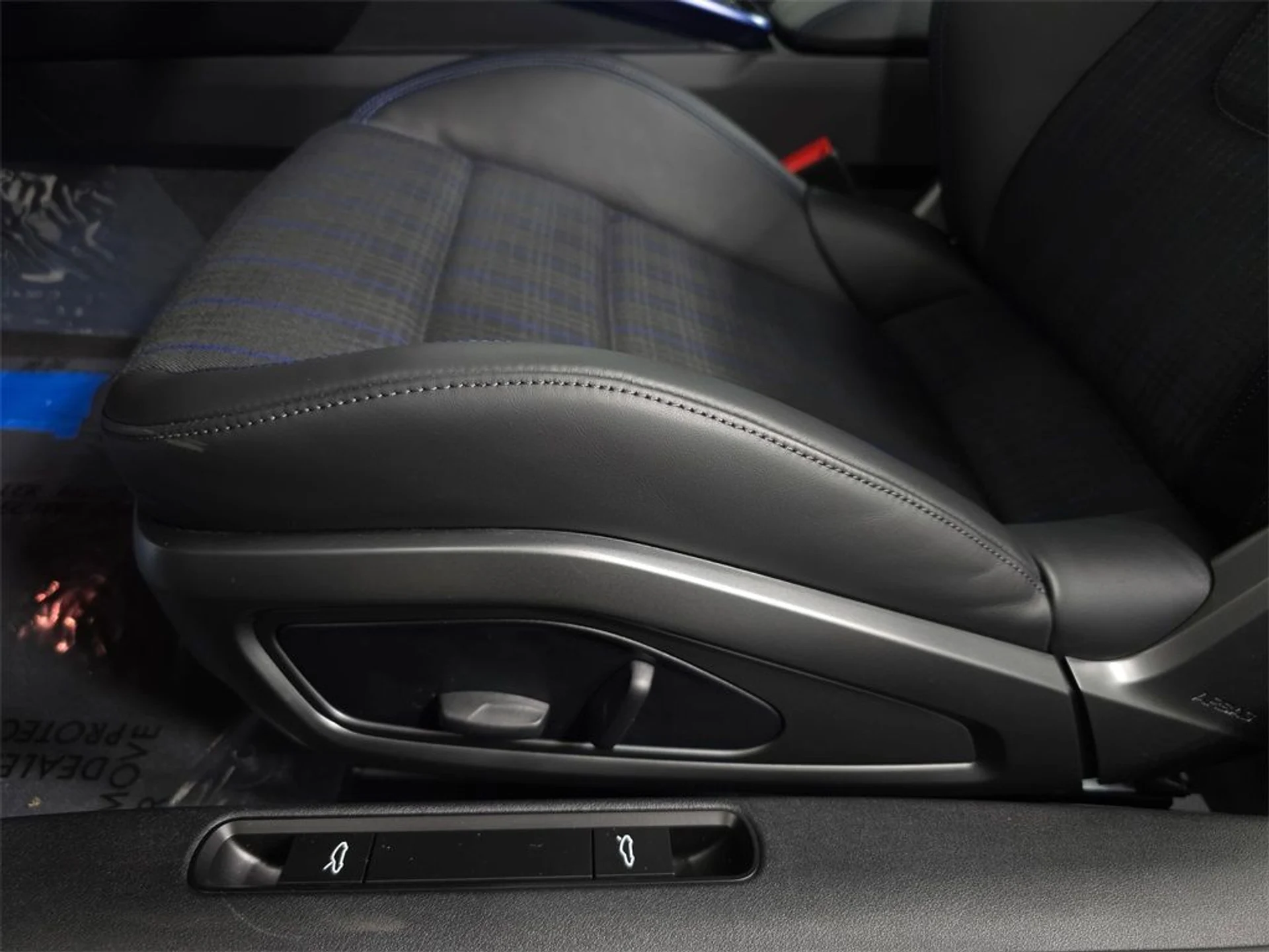 mph022_2216020982_002cc88d6d5fa8a7eeff8e8349544db3_02caf48b3e