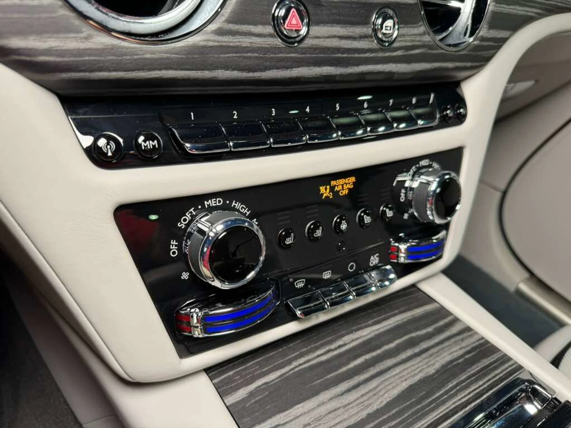 mph022_2219753563_6d040683783e4c0b9079f366beb0bcde_1542927971