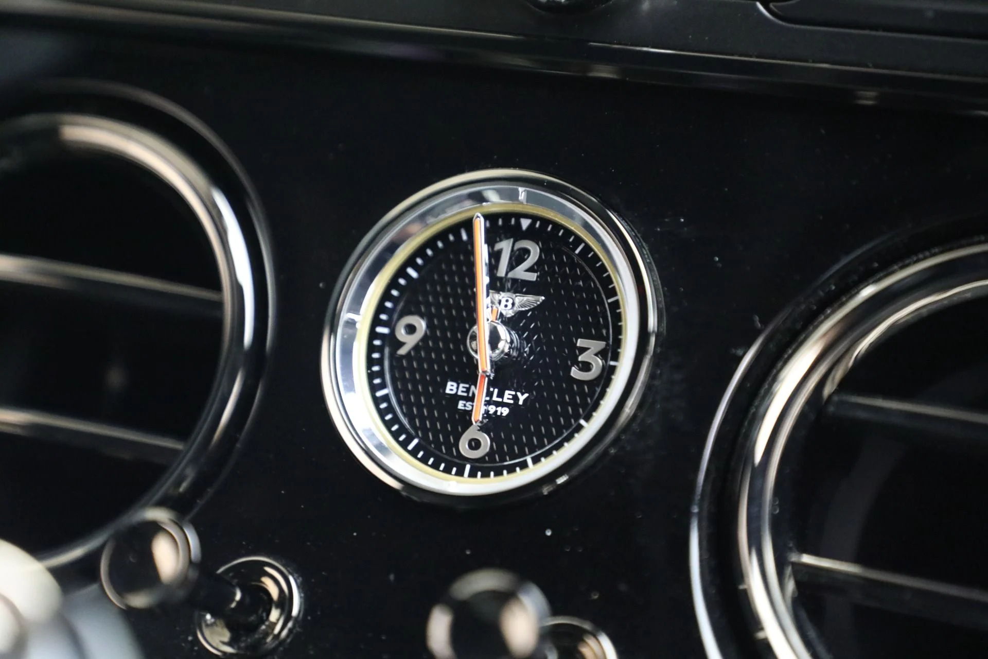 mph022_2222565195_Used_2025_Bentley_Continental_GT_Speed_1778279433_239e351c80