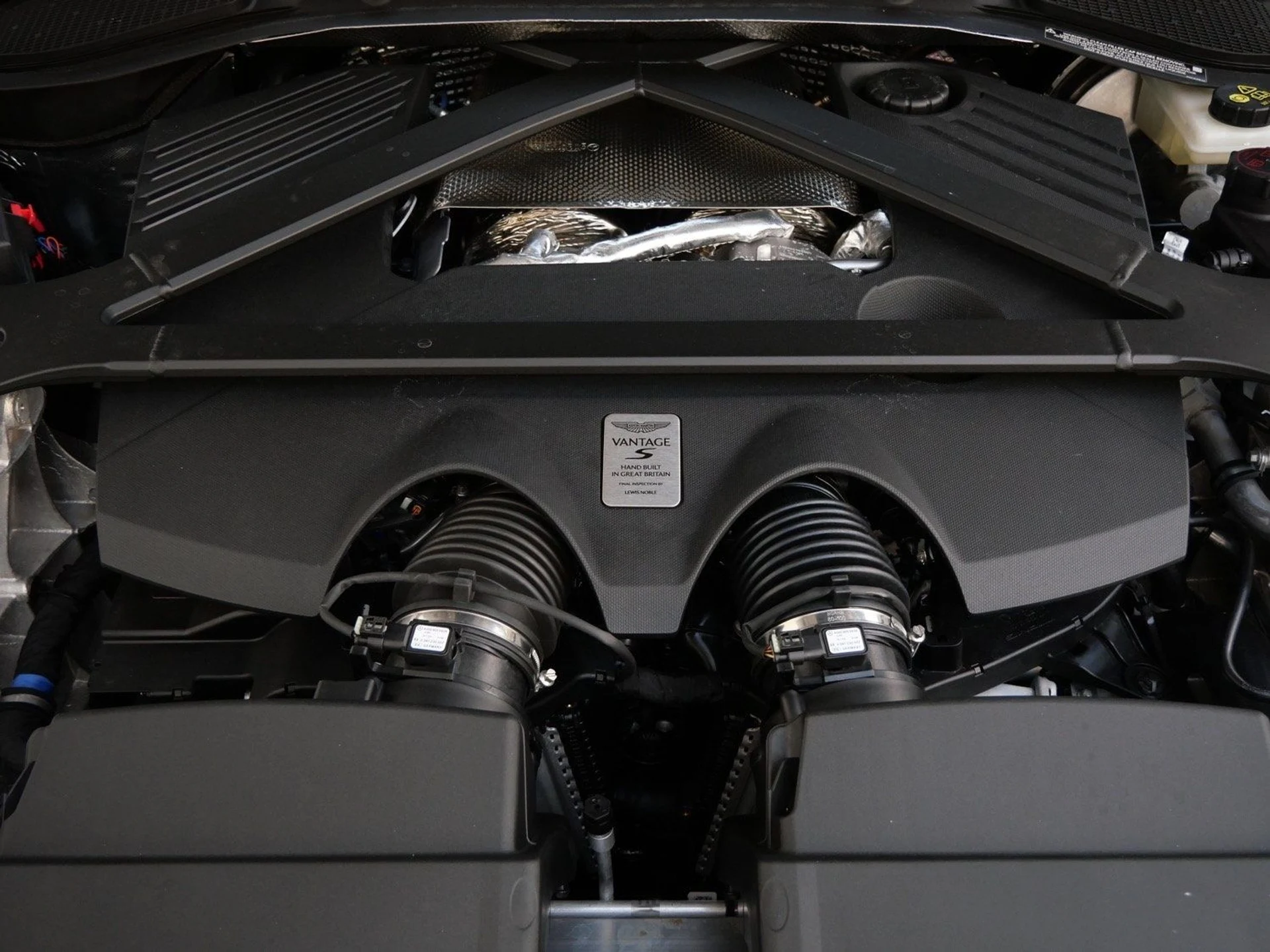 mph022_2222654109_d5d64bbad6306f10f8e70dd83533f95bx_edbf1d54b5