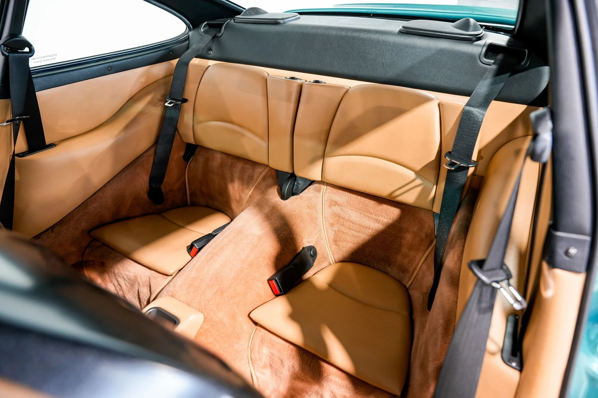 mph022_2239734995_c354a302a40ee5be3b9d08f4c10ddb4cx_ffb7fc9699