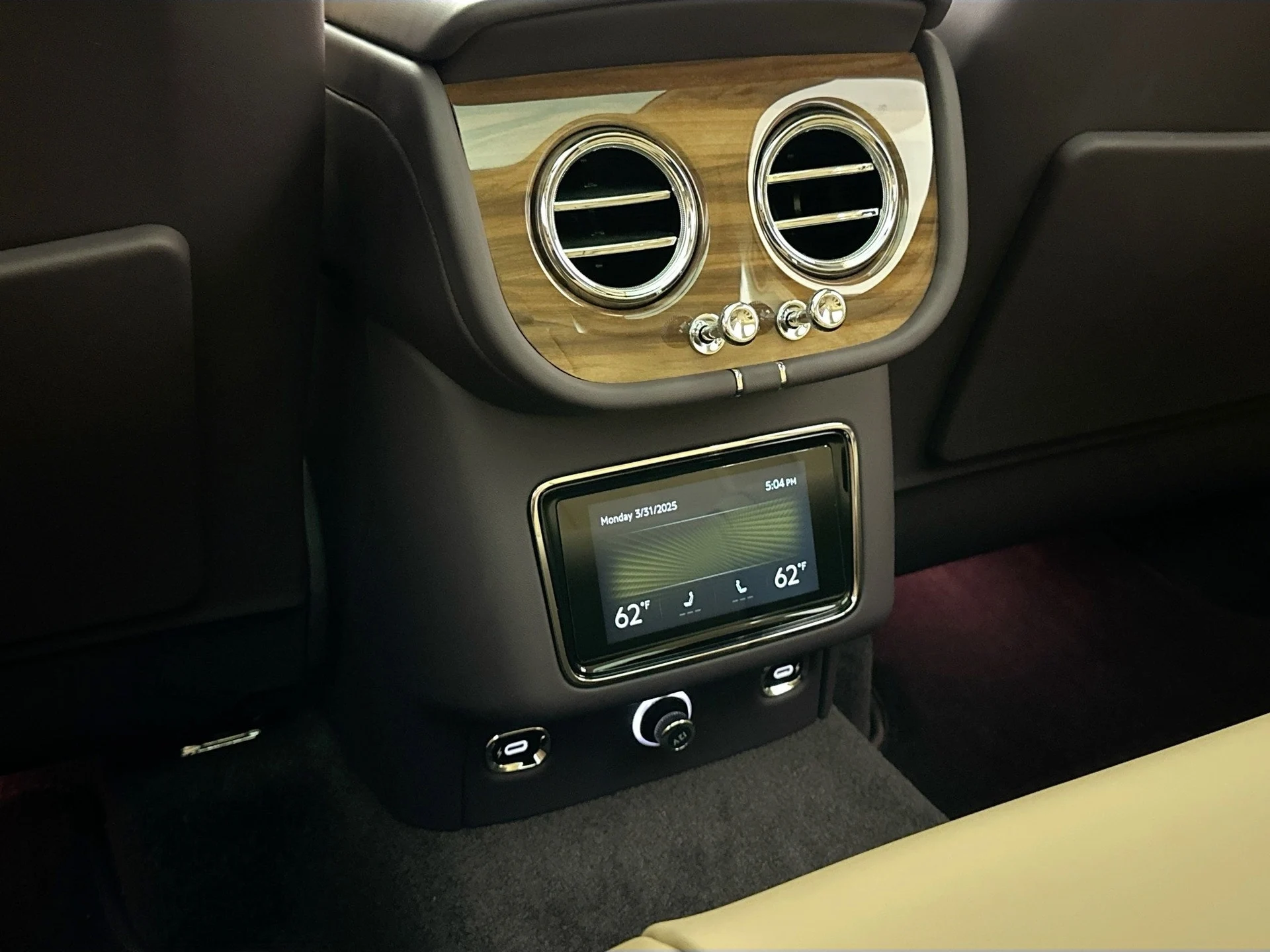 mph022_2240962118_23_506a51f833