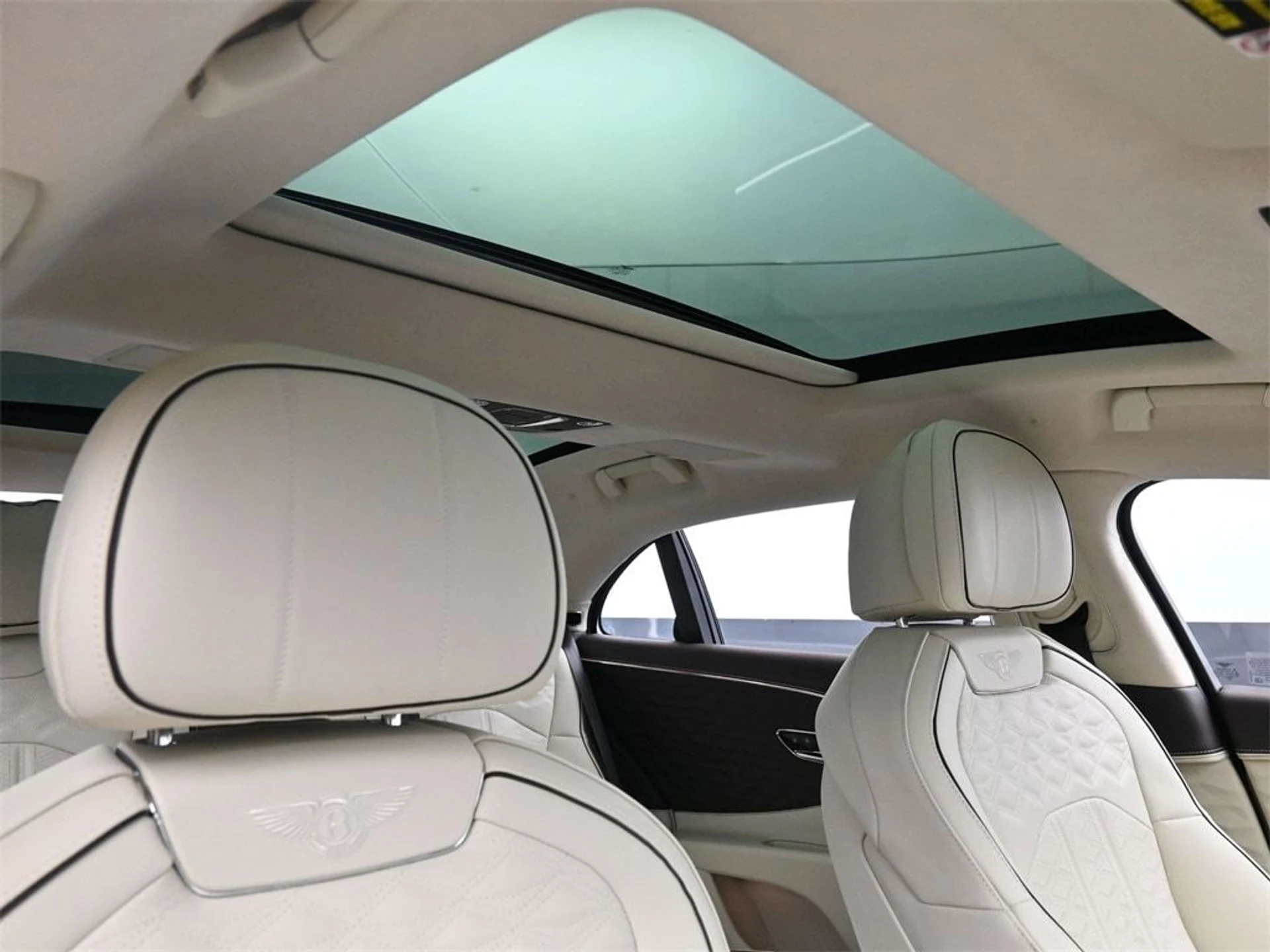 mph022_2244625370_3669fca66ac59431baac0e4ea5471f57x_761cc3d6e8