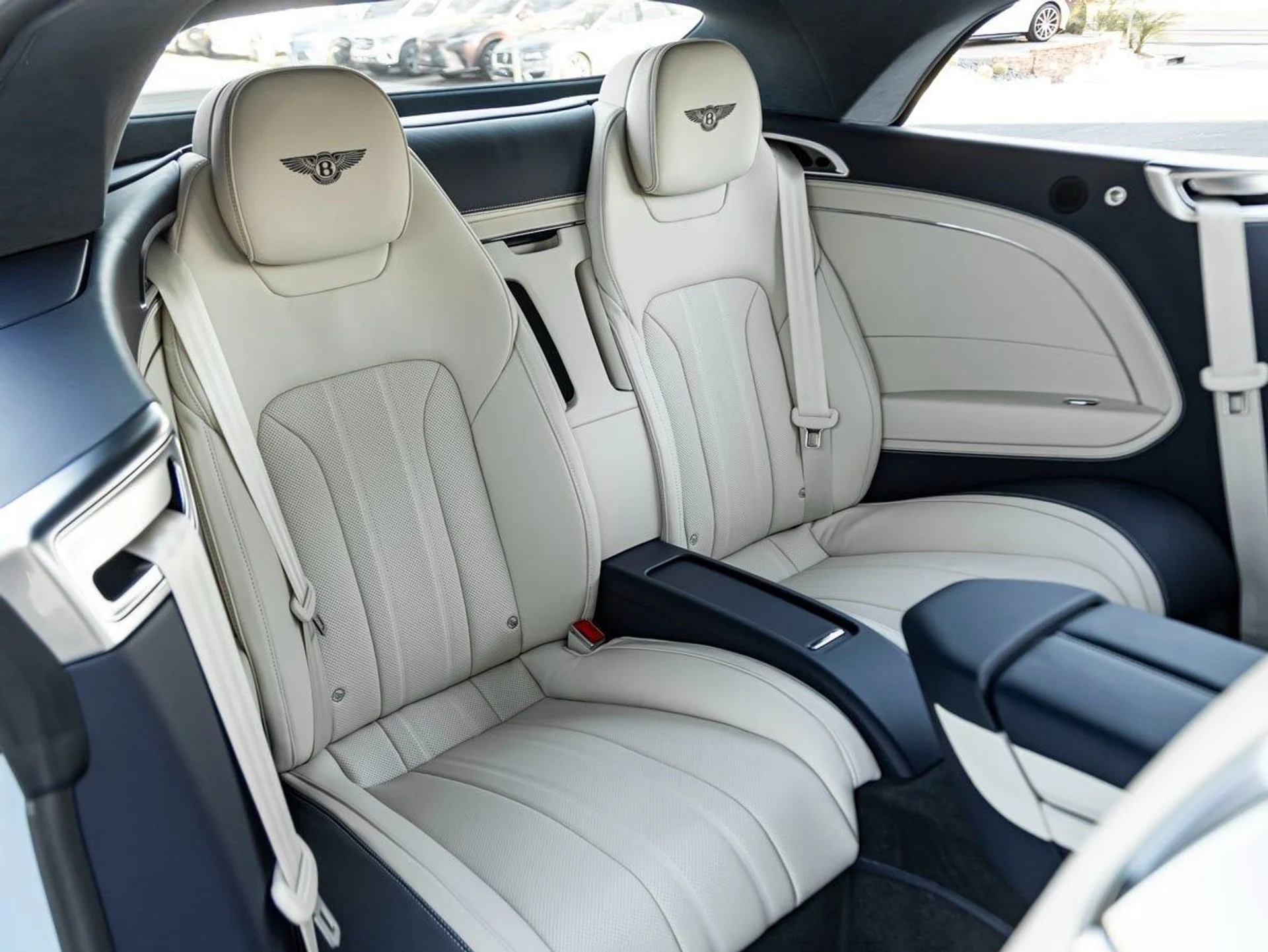 mph022_2250500526_23_545cd9d287