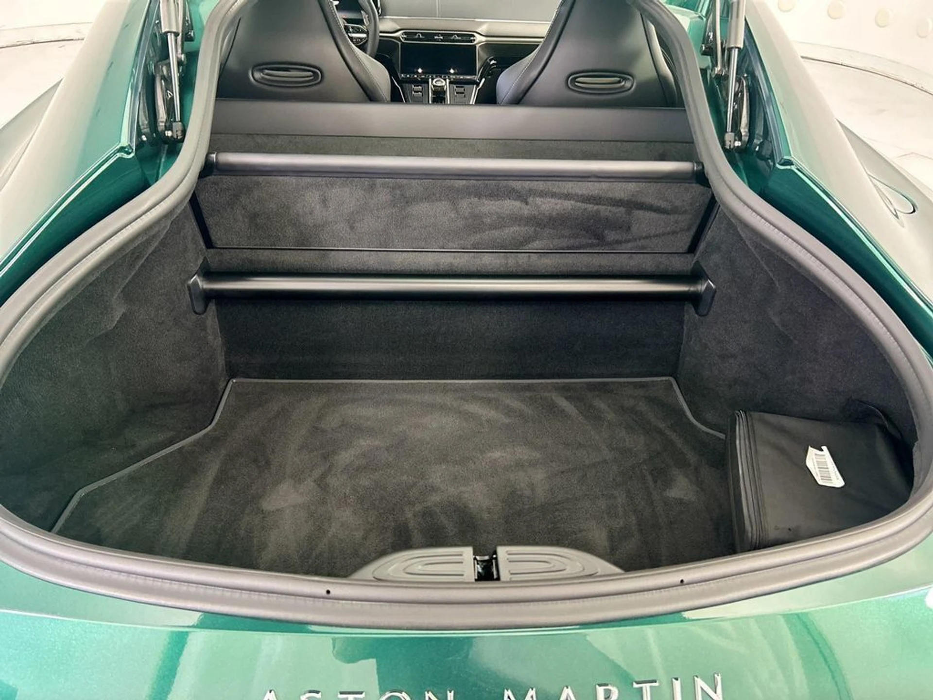 mph022_2251053371_used_2026_aston_martin_vantage_coupe_8119_23019330_23_1024_caca542782