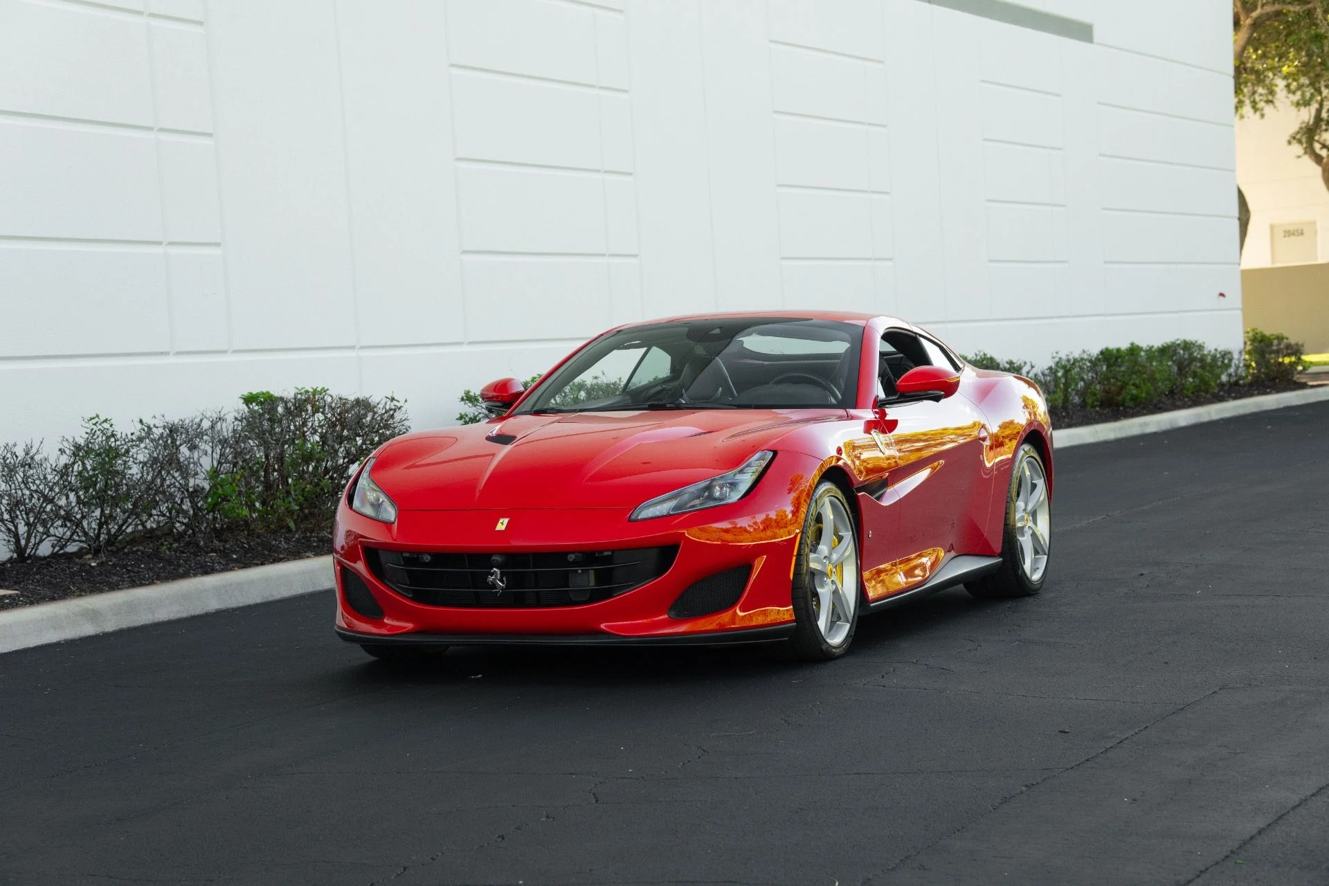 mph022_2251162895_Used_2020_Ferrari_Portofino_1760457229_82a3364ee5