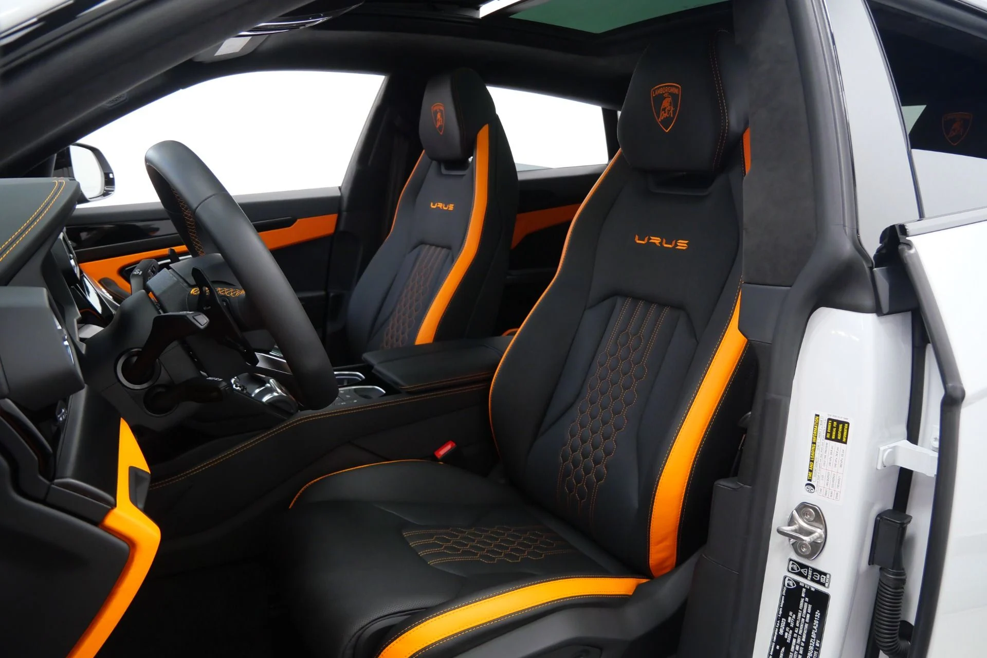 mph022_2256059378_Used_2023_Lamborghini_Urus_S_Very_Low_Miles_657_Horsepower_Bang_and_Olufsen_Audio_1781208380_40343d4f08