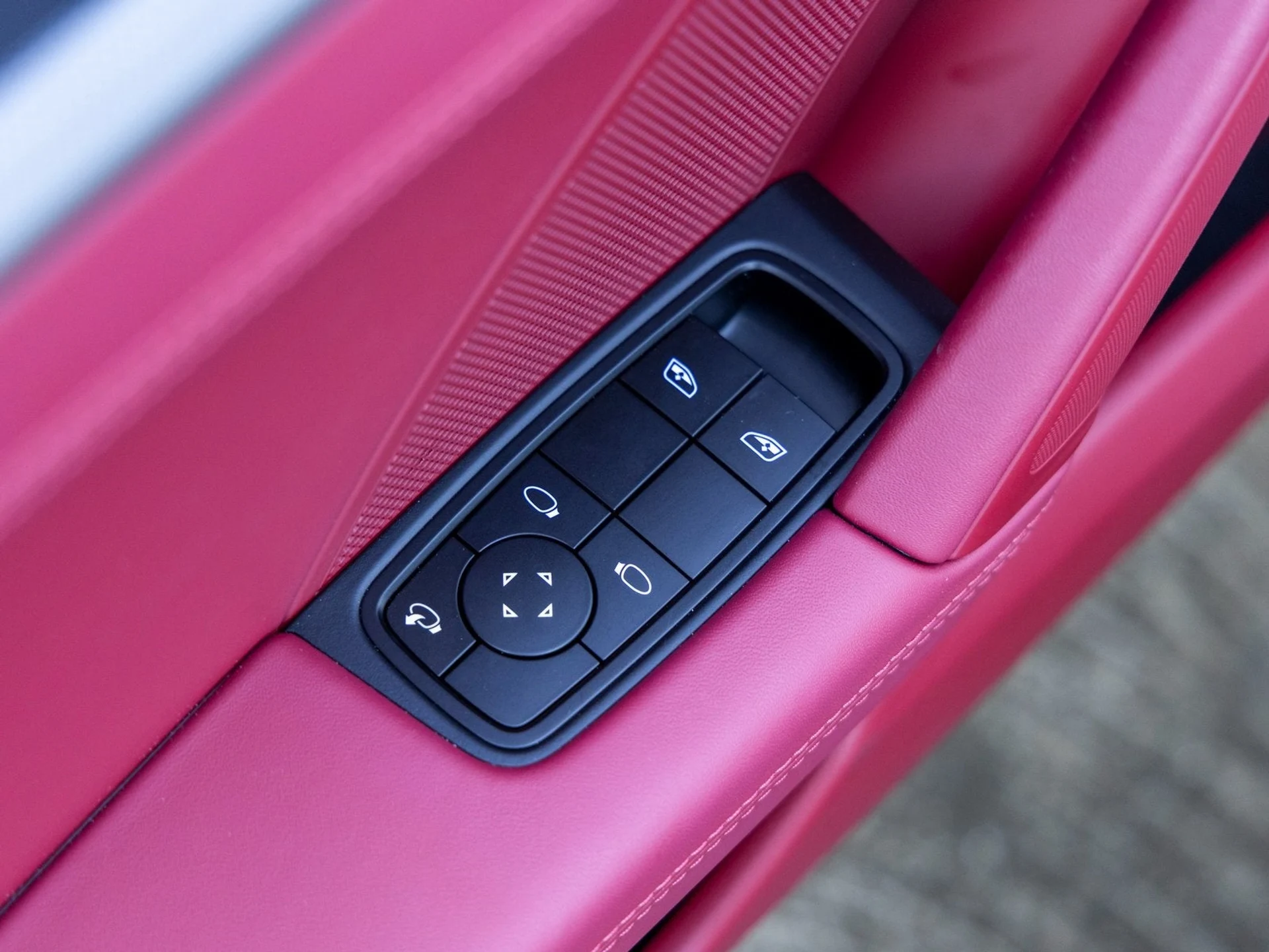 mph022_2262816036_23_2bdb2cf431