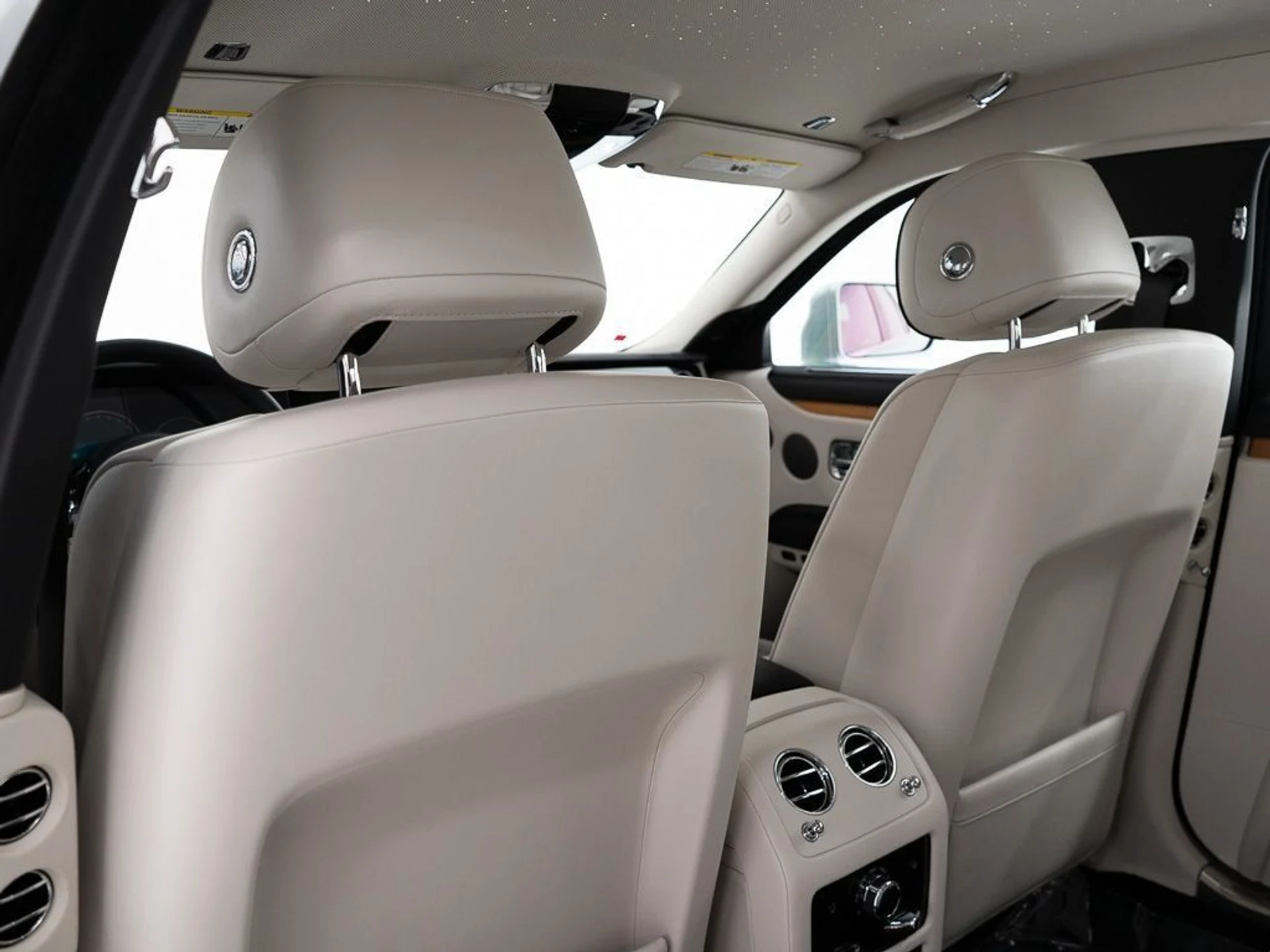 mph022_2263091670_276aa26202da234ae118dafed97d164a_a3d27b3229