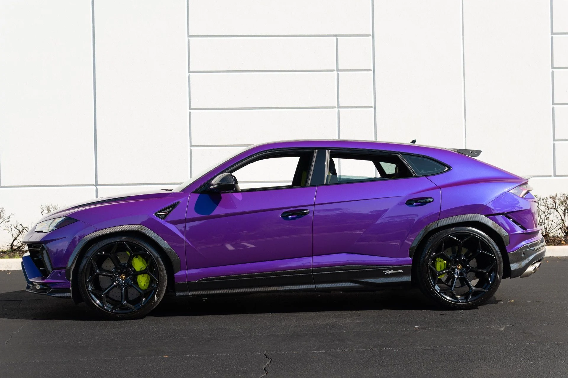 mph022_2266616968_Used_2023_Lamborghini_Urus_Performante_1771690657_127ee67a42