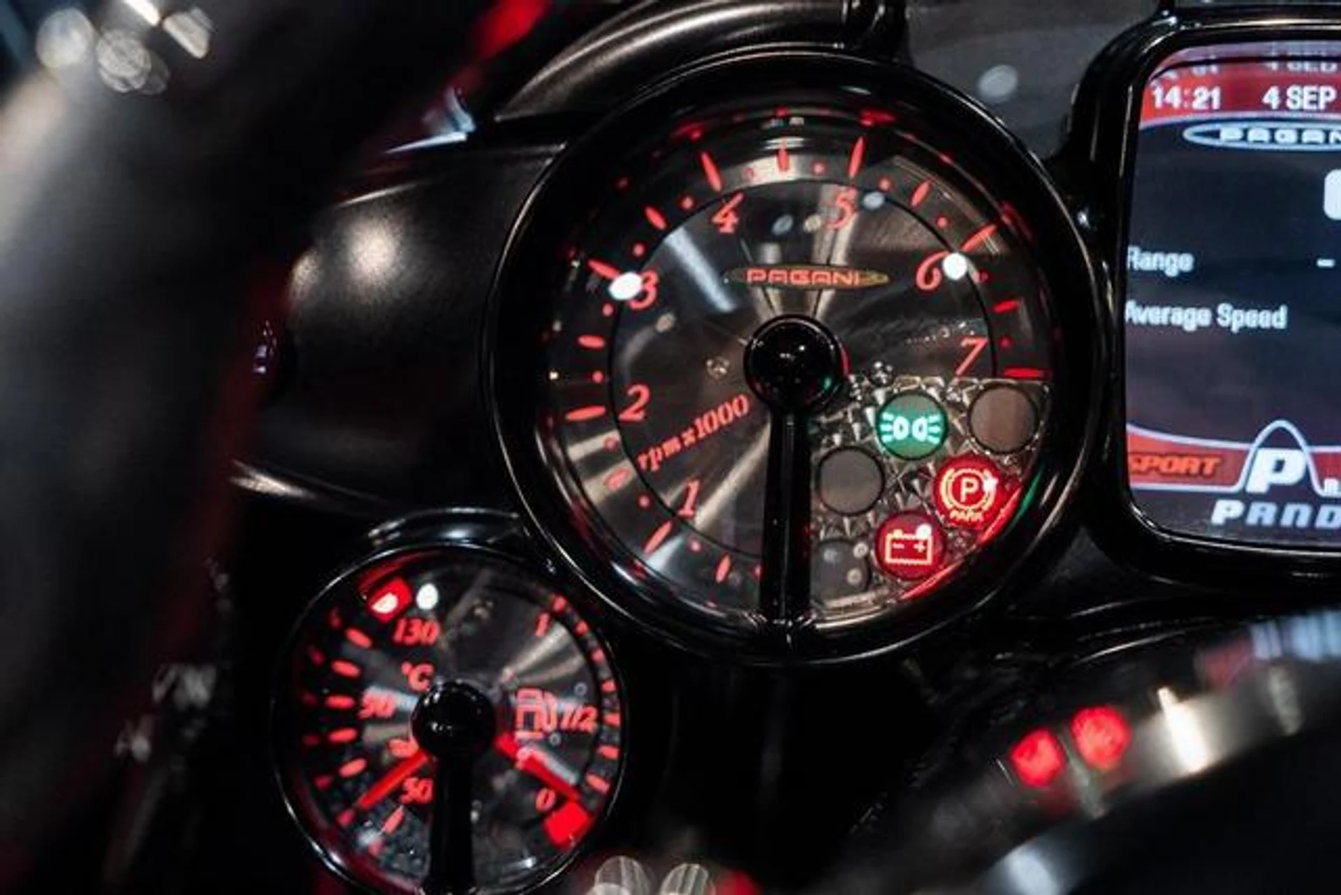 mph022_2271170153_i_IS_Sqd_Ure3_H_As_Czx_U2_XB_Nd_Pj0_J8_943927a5df