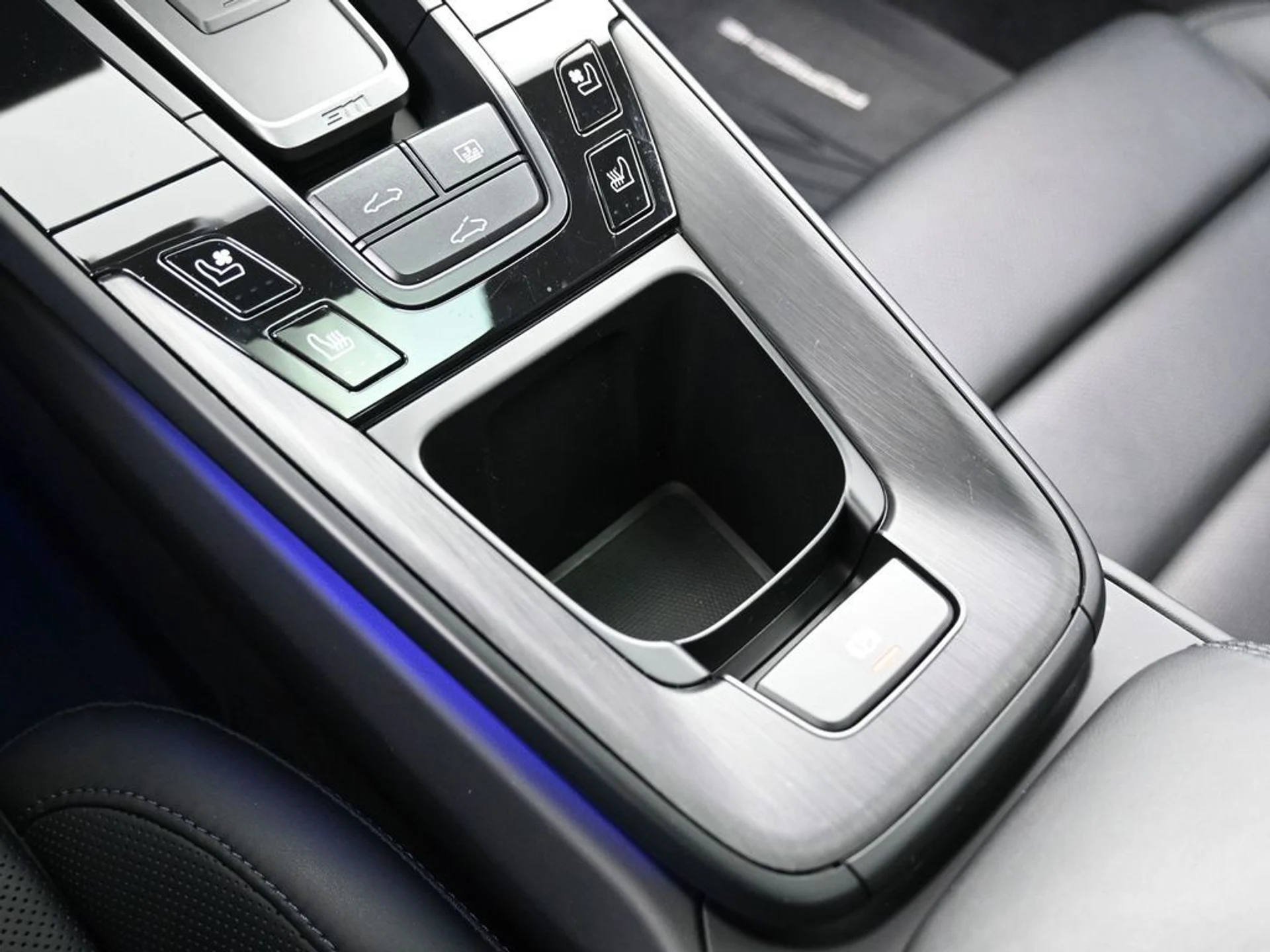 mph022_2271478004_120f527a_785a_4a6b_883c_32910cc95b38_93c19eef91