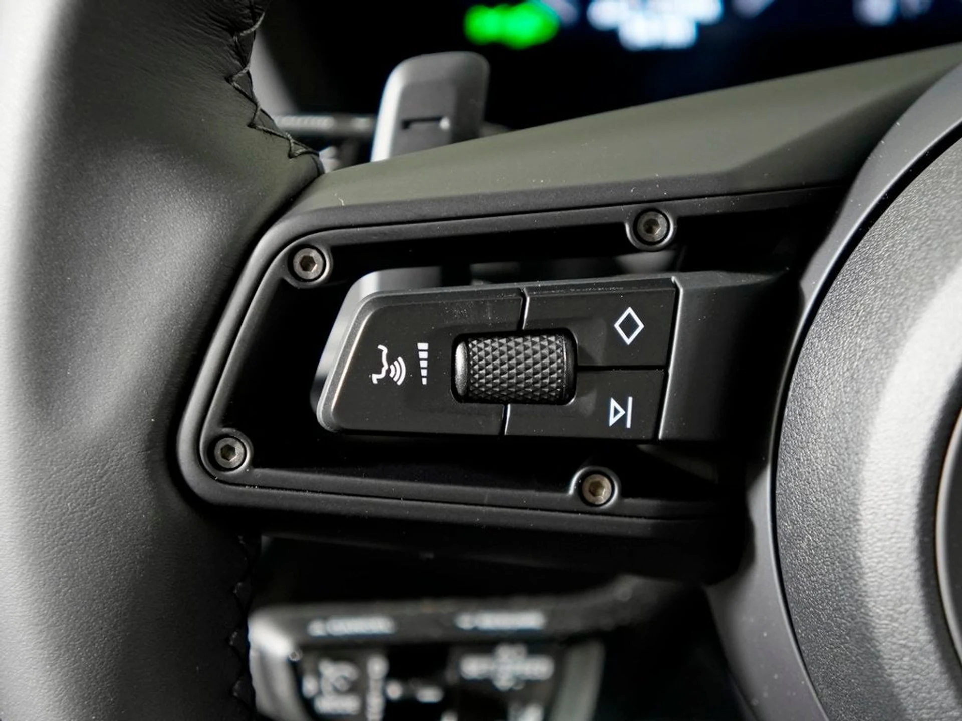 mph022_227615616_23_422d87f26d