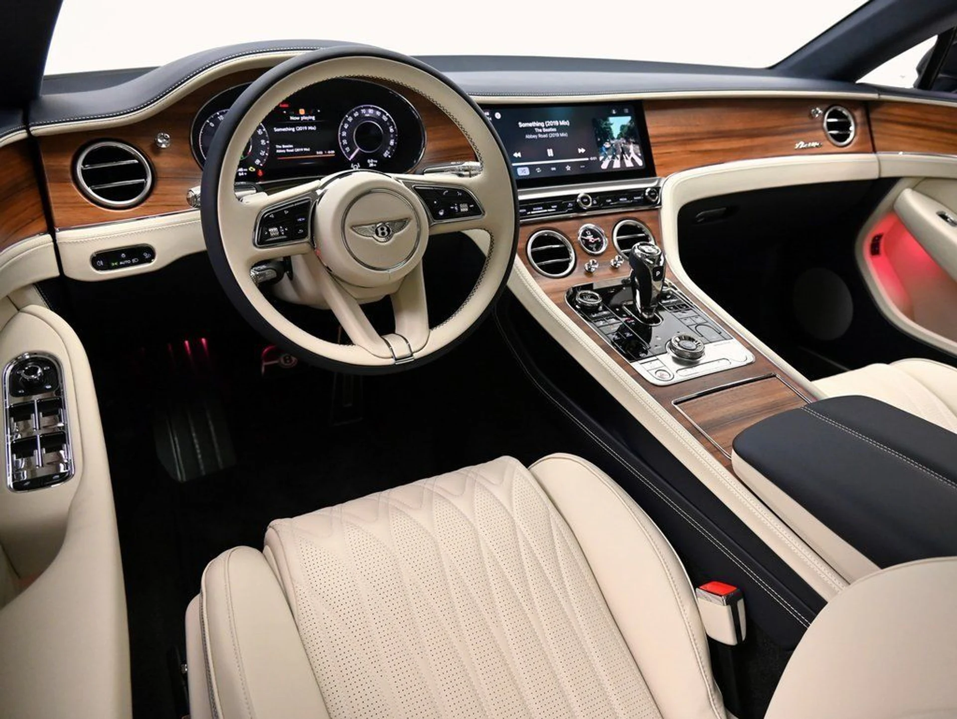 mph022_2276261823_394718d016dc4809ab6f4b9357b796e9_ea159fc55a