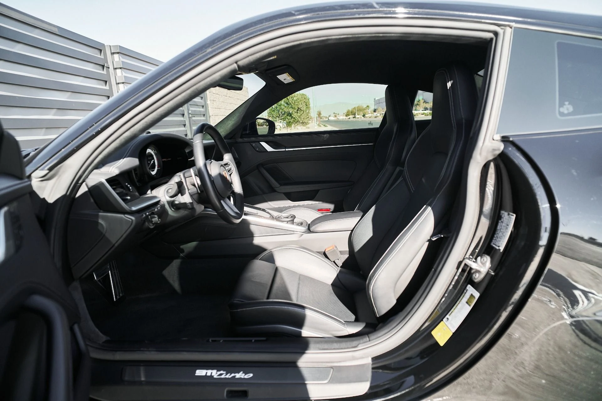 mph022_227762695_Used_2024_Porsche_911_Turbo_1765937774_099f399215