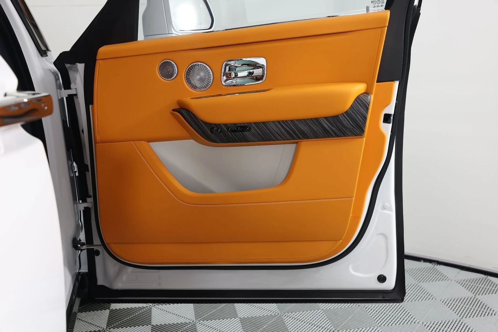 mph022_228029353_b60c41bdff1c976f9f35c92eae3621ff_e138a4da11