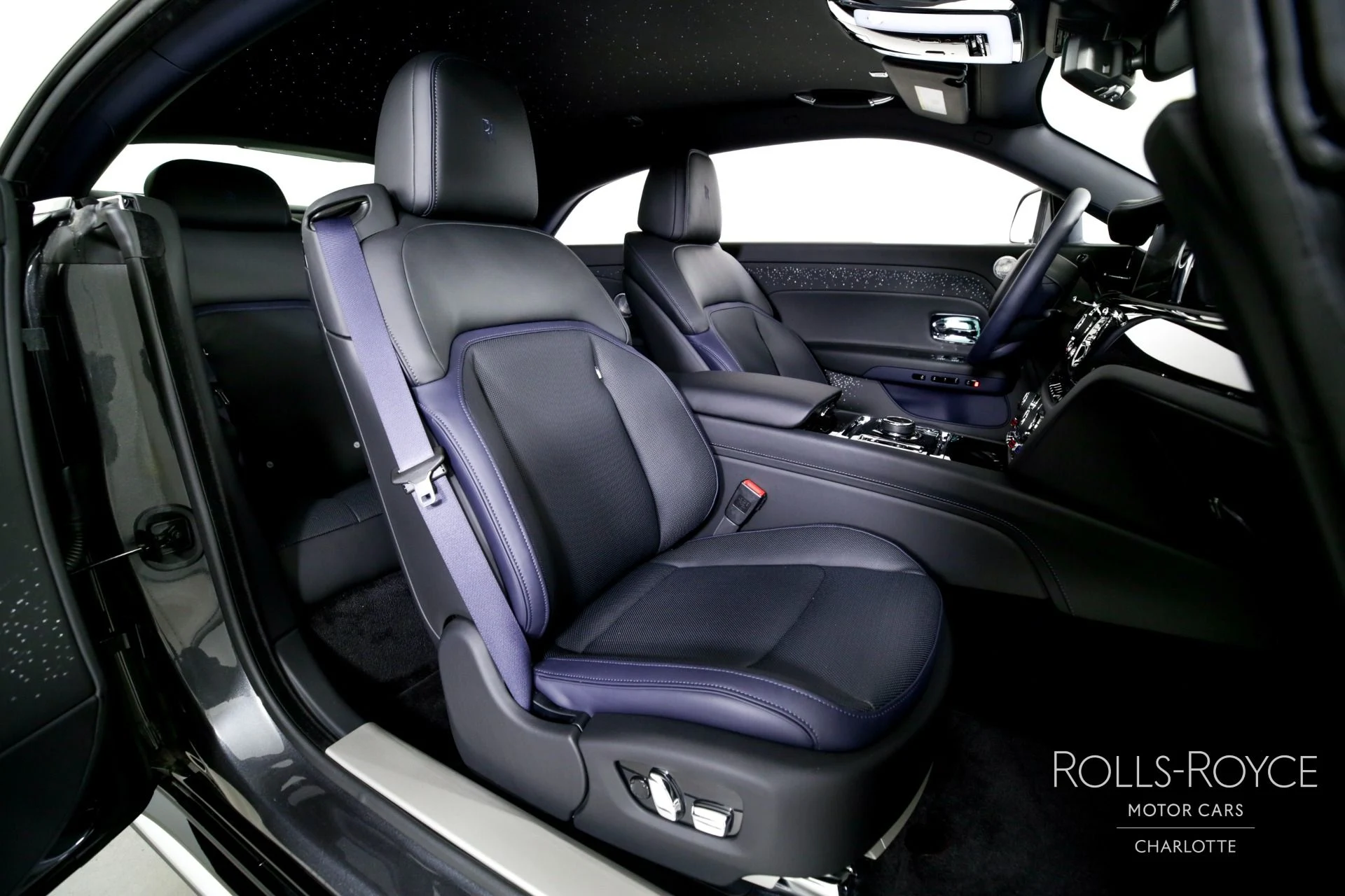 mph022_2285207465_Used_2024_Rolls_Royce_Spectre_1742932757_7ac78a962b