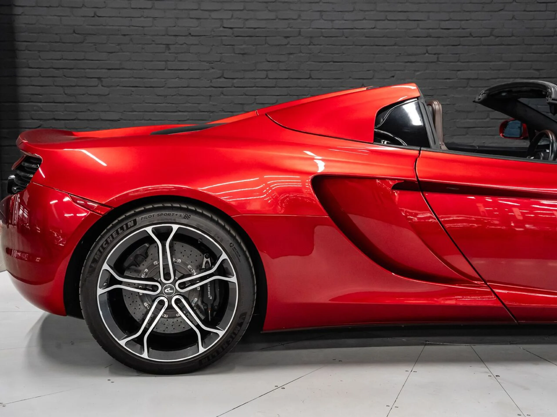 mph022_2286200721_mclaren_mp4_12c_2014_6e1357254b