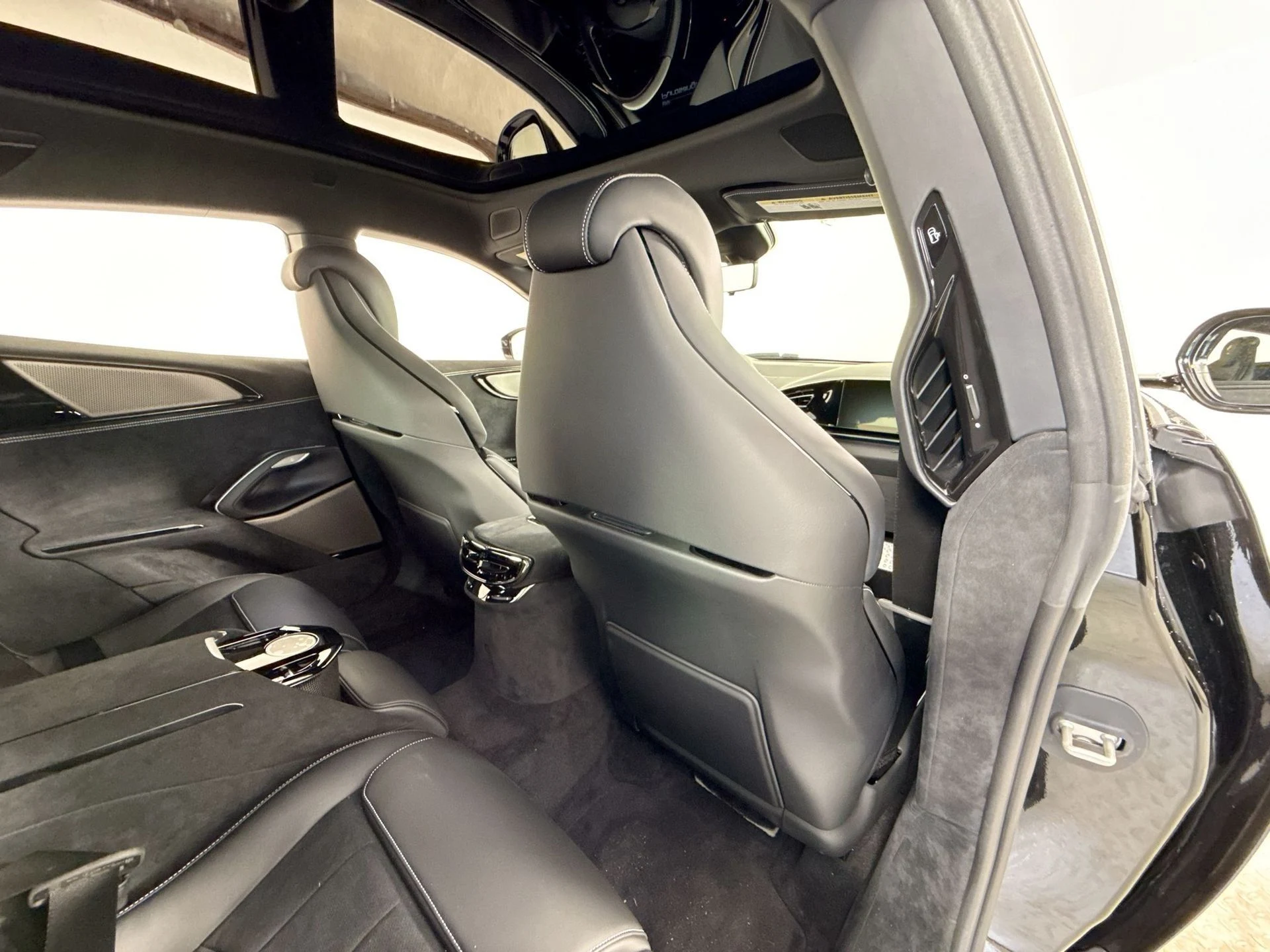 mph022_2292188077_00e2e77d79552bc366b7387a5d564dfe_a38b7713d2