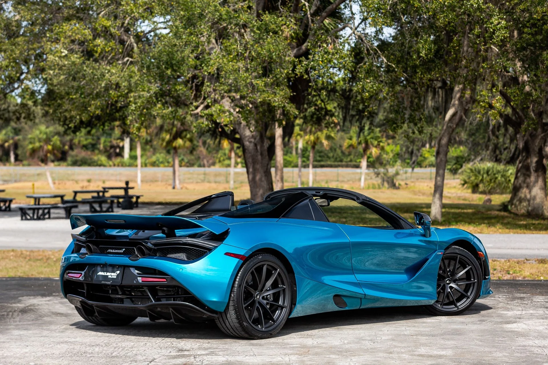 mph022_2293596388_24_p23_l_b26da3c130