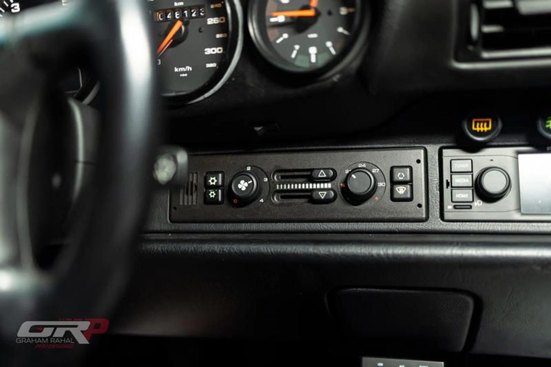 mph022_2303648200_56_D2_C262_EF_3_B_46_D9_9925_E88909576_F23_7a9567edf4