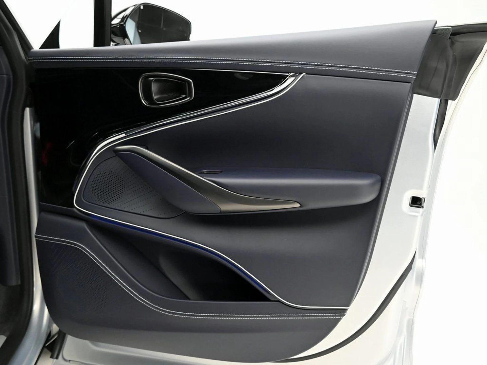 mph022_2308878143_743eed2ab1db05c1c09fda0844f3e67f_482ab08730