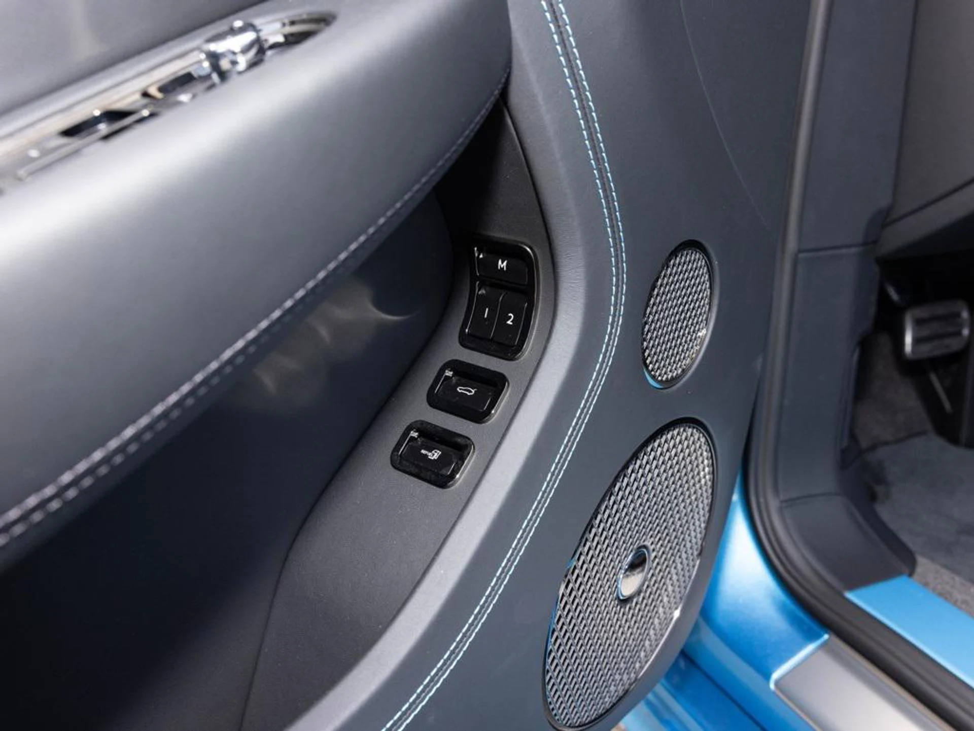 mph022_2317070830_456670050_68ce8356c25916930f73915d_a15501a207