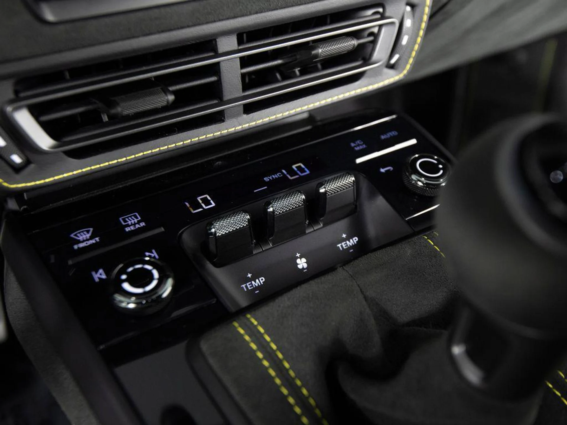 mph022_2317680347_rh_Wo9zr_L3j_E5_NT_0_Lpt01fv_Y_Cx_NI_0a85a1044b