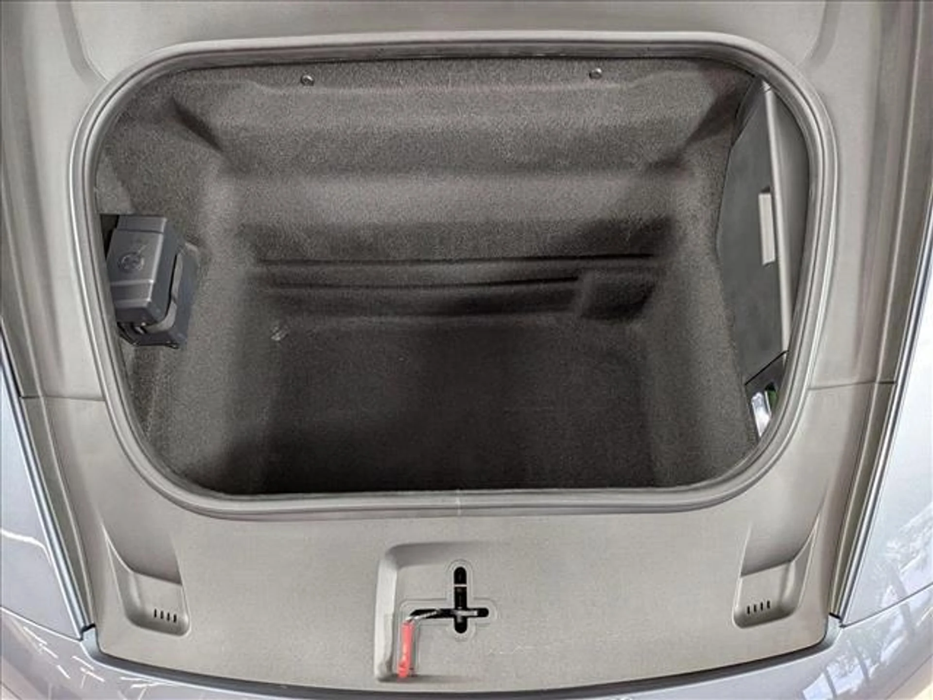 mph022_233047265_h8y_Sp_Ahtpn_Un_M_Trsh_S_Xv_UV_1_E_Whc_9150a85b6c