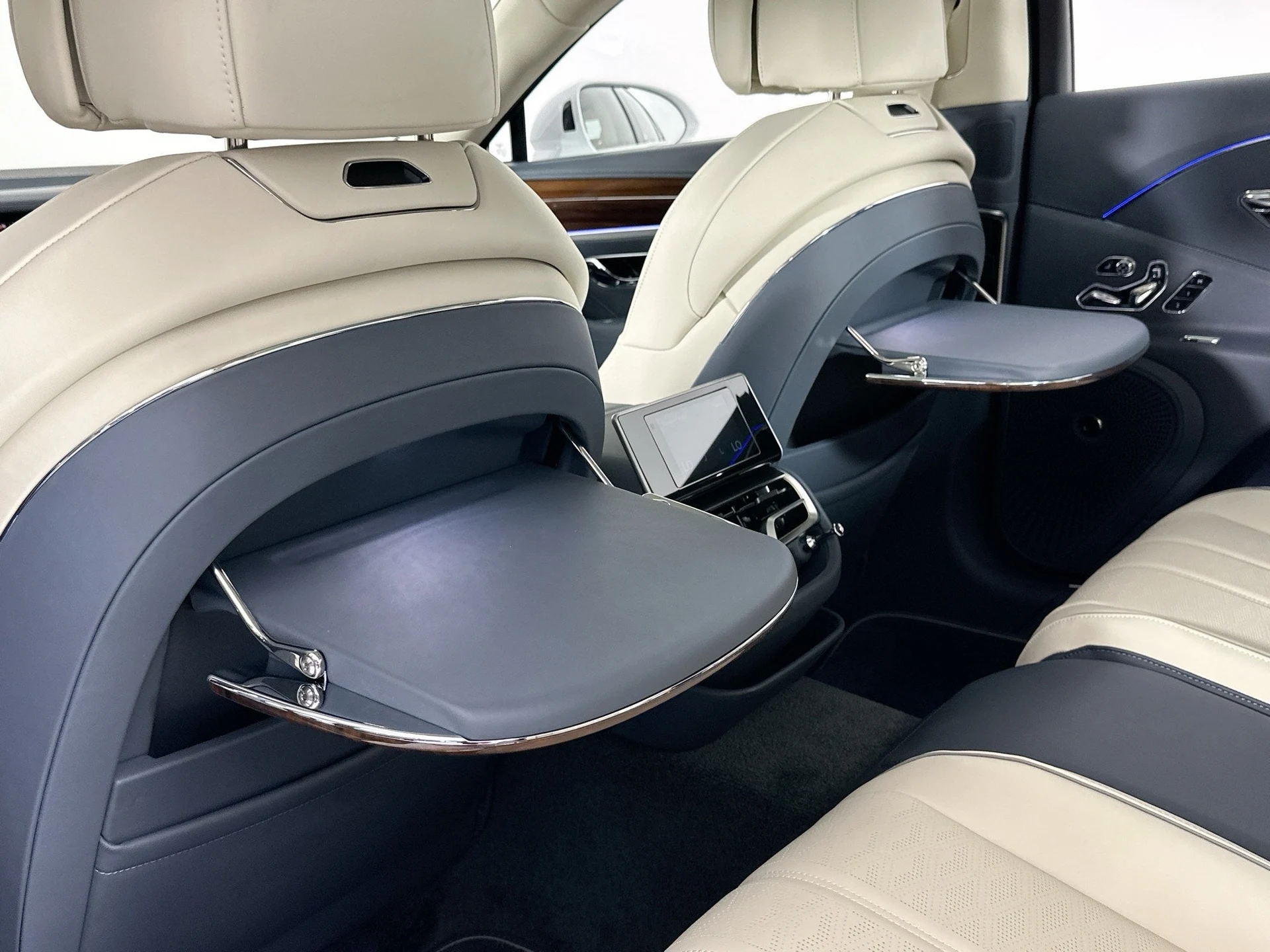 mph022_233124161_23_81df7e084d