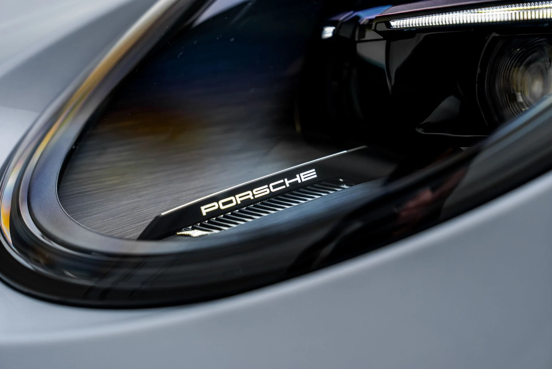 mph022_2338213463_Used_2026_Porsche_911_GT_3_Touring_1784674794_e41bdf495d