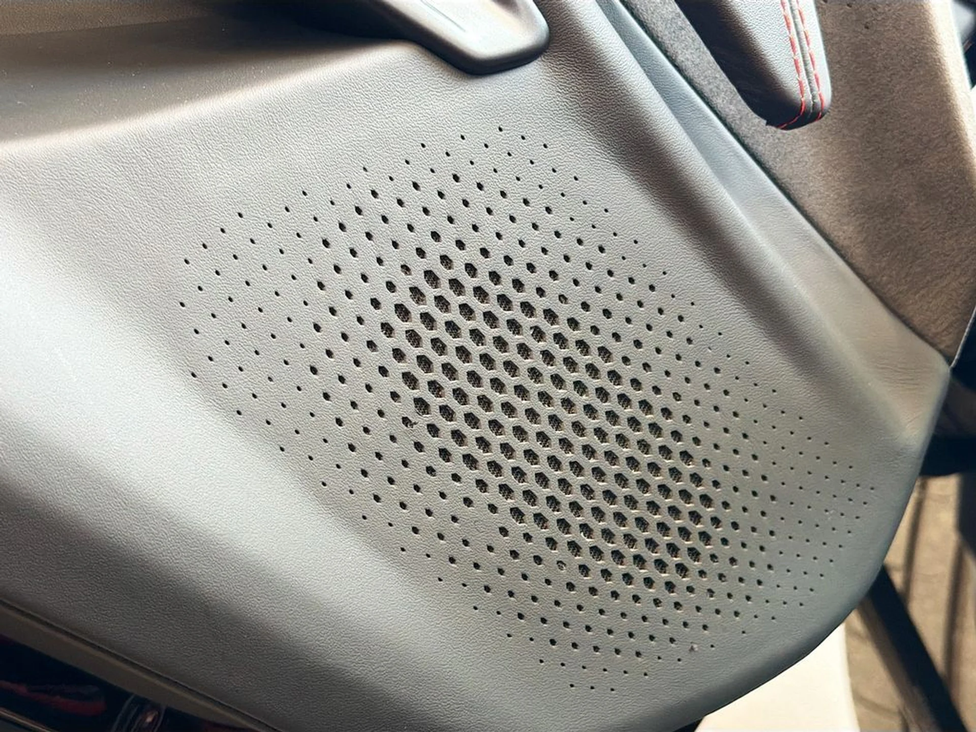 mph022_2343882940_ec48b780ae5babc61b75aba0d6dffcf3x_33211c65a0