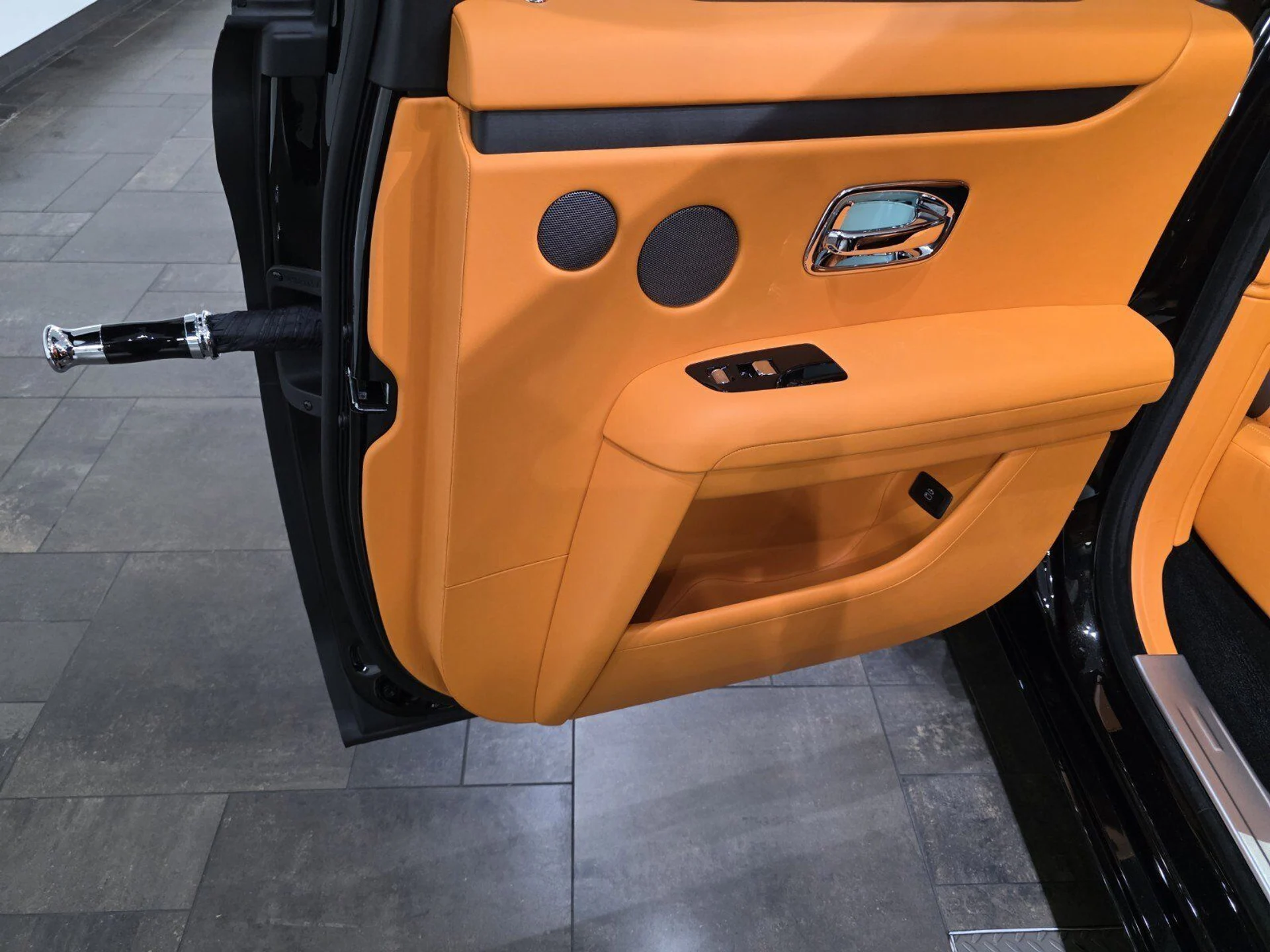 mph022_2345931003_202eaa327736cc1a8edc8bc196c4c378_32c8391e94