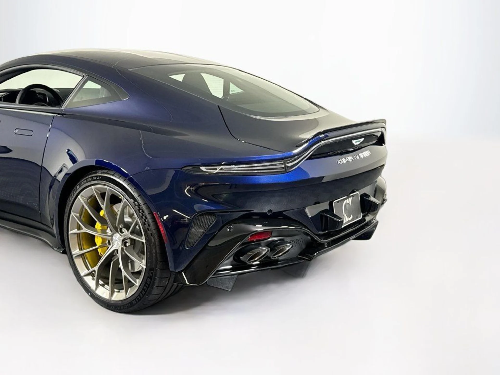 mph022_2352249625_new_2026_aston_martin_vantage_scoupe_11350_23086723_24_1024_034c8def9d