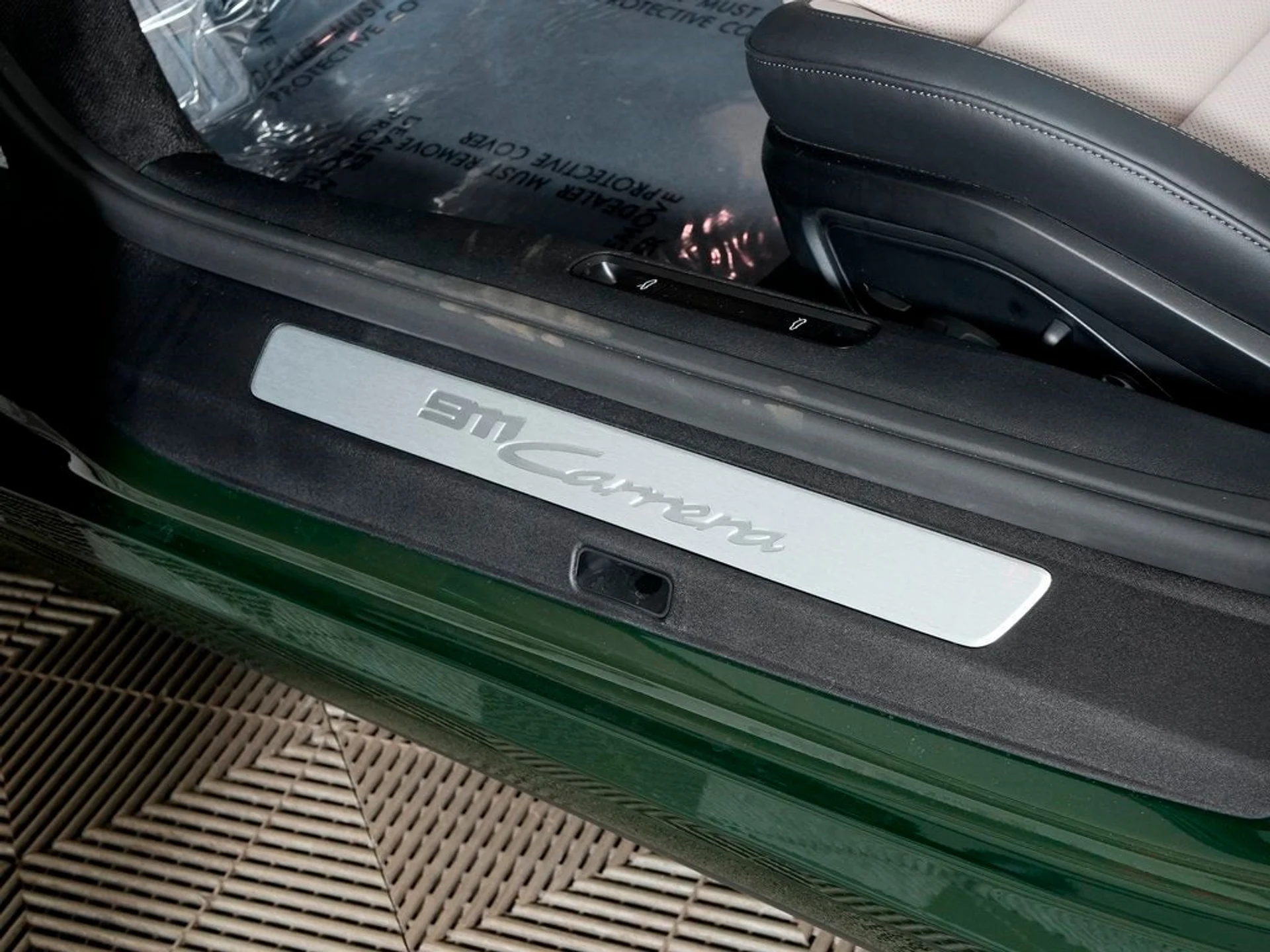 mph022_2352577819_23_f94b344f9b