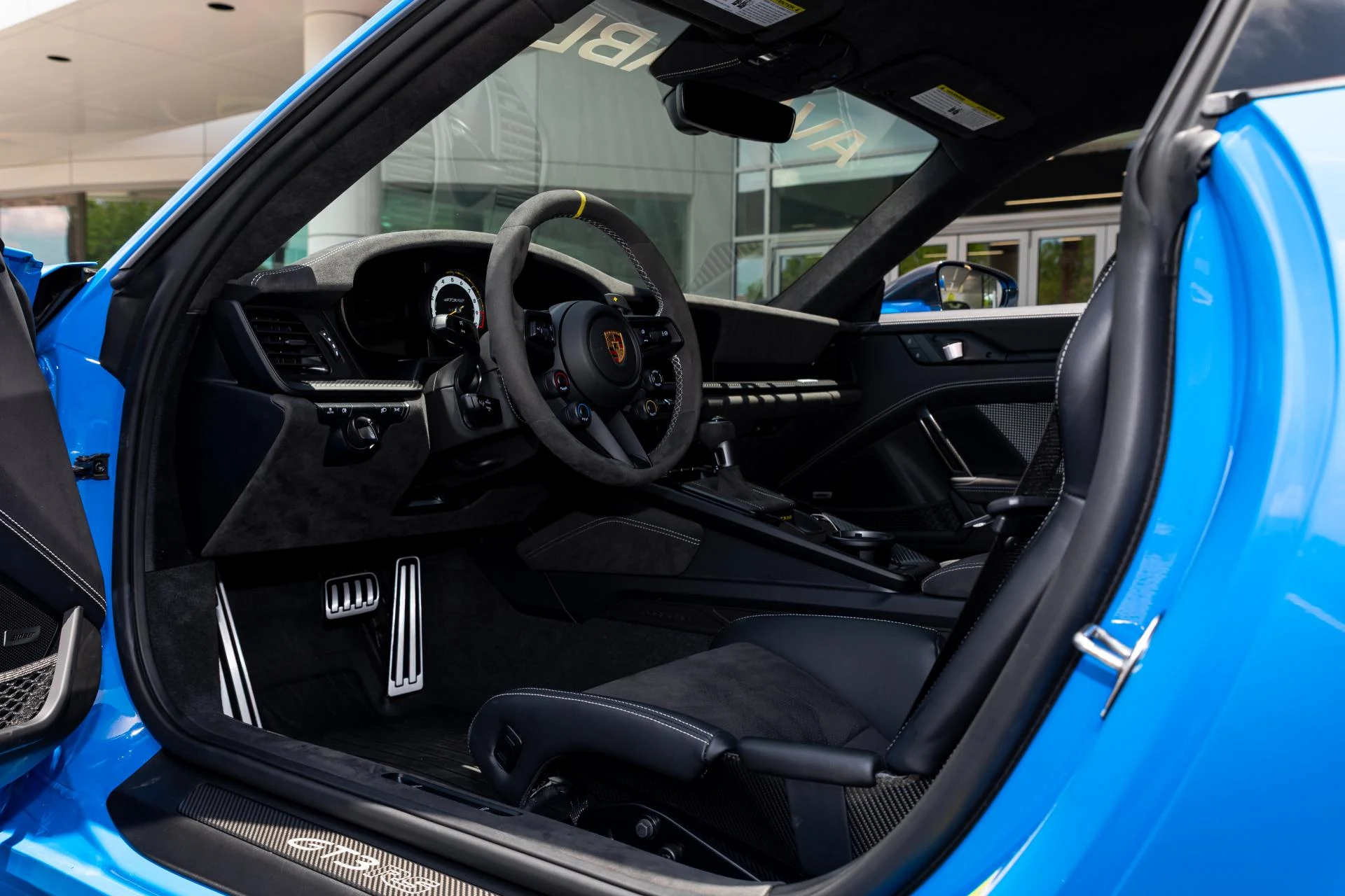 mph022_2360798219_Used_2024_Porsche_911_GT_3_RS_11fd898a3c
